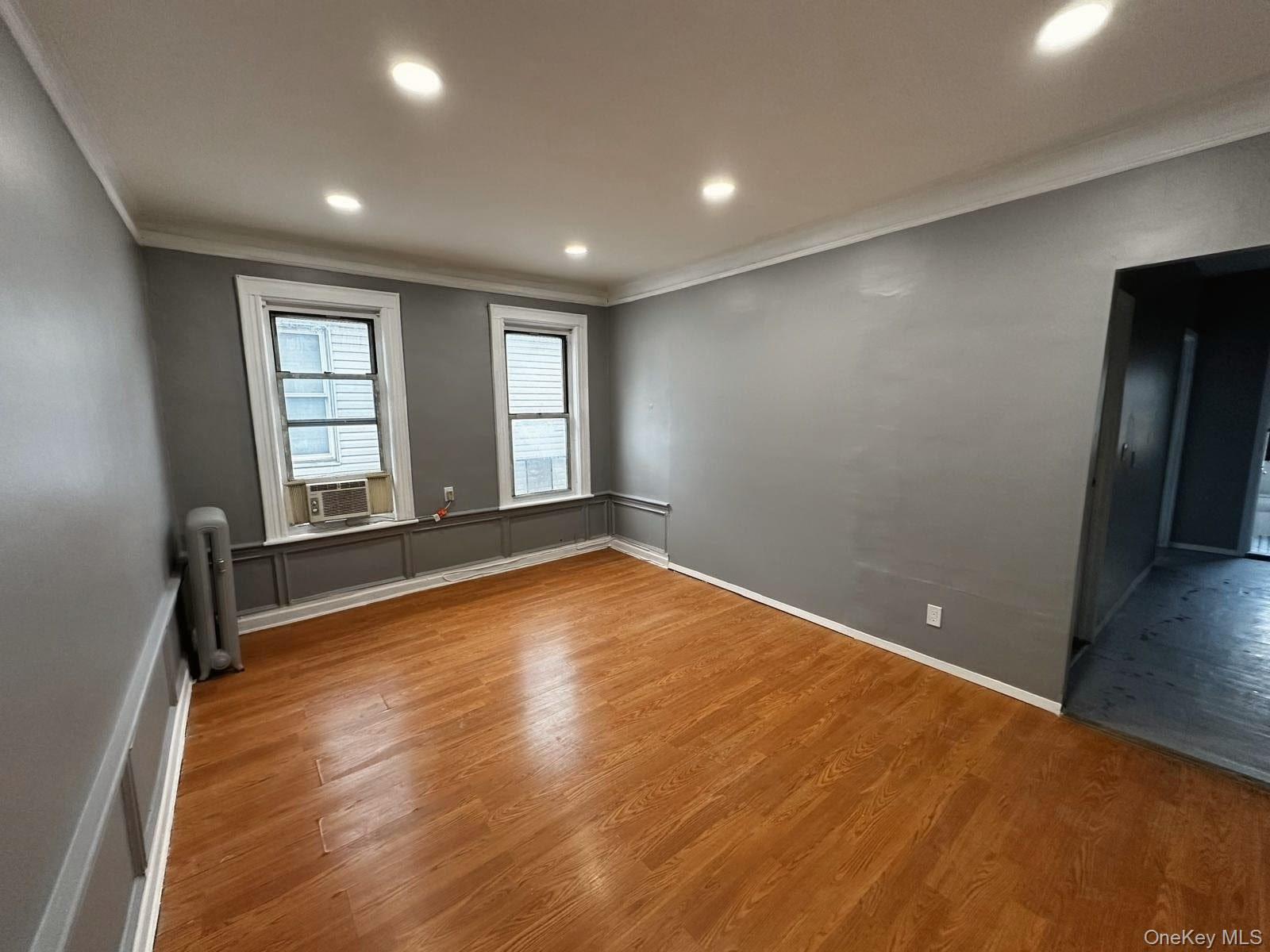 2515 Holland Avenue Property Photo 8