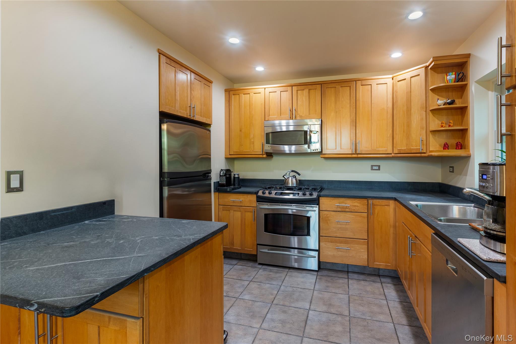 5629 Sylvan Avenue Property Photo 13