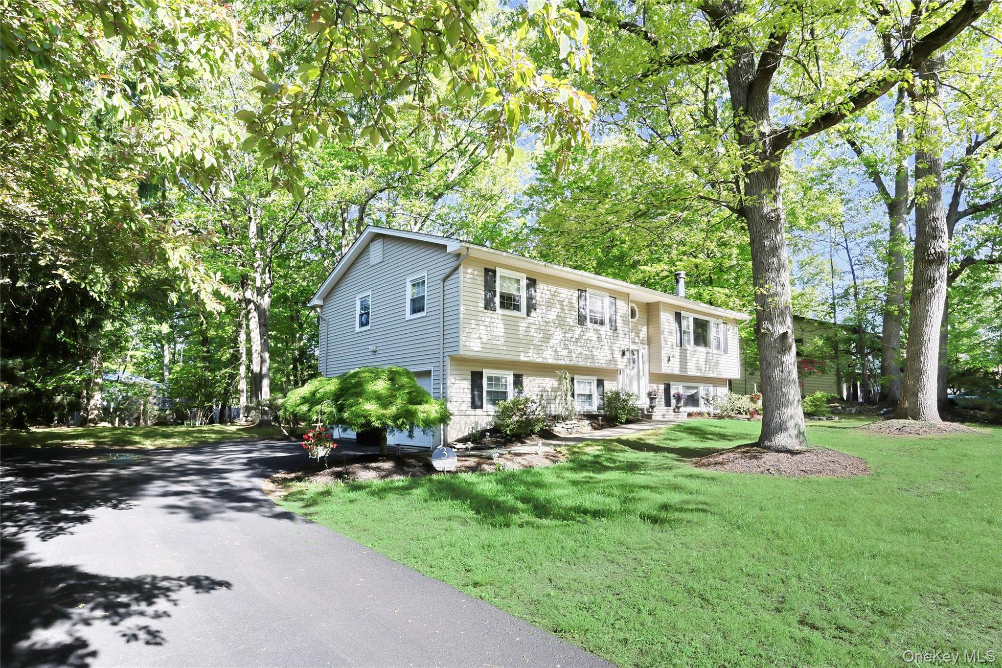 3 Durham Lane Property Photo 1