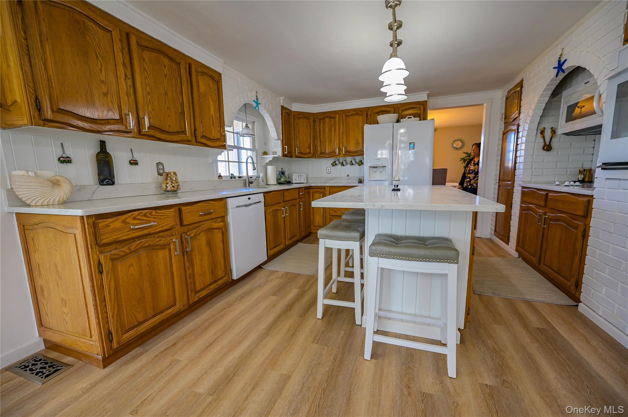 9339 Crooked Hill Road Property Photo 8
