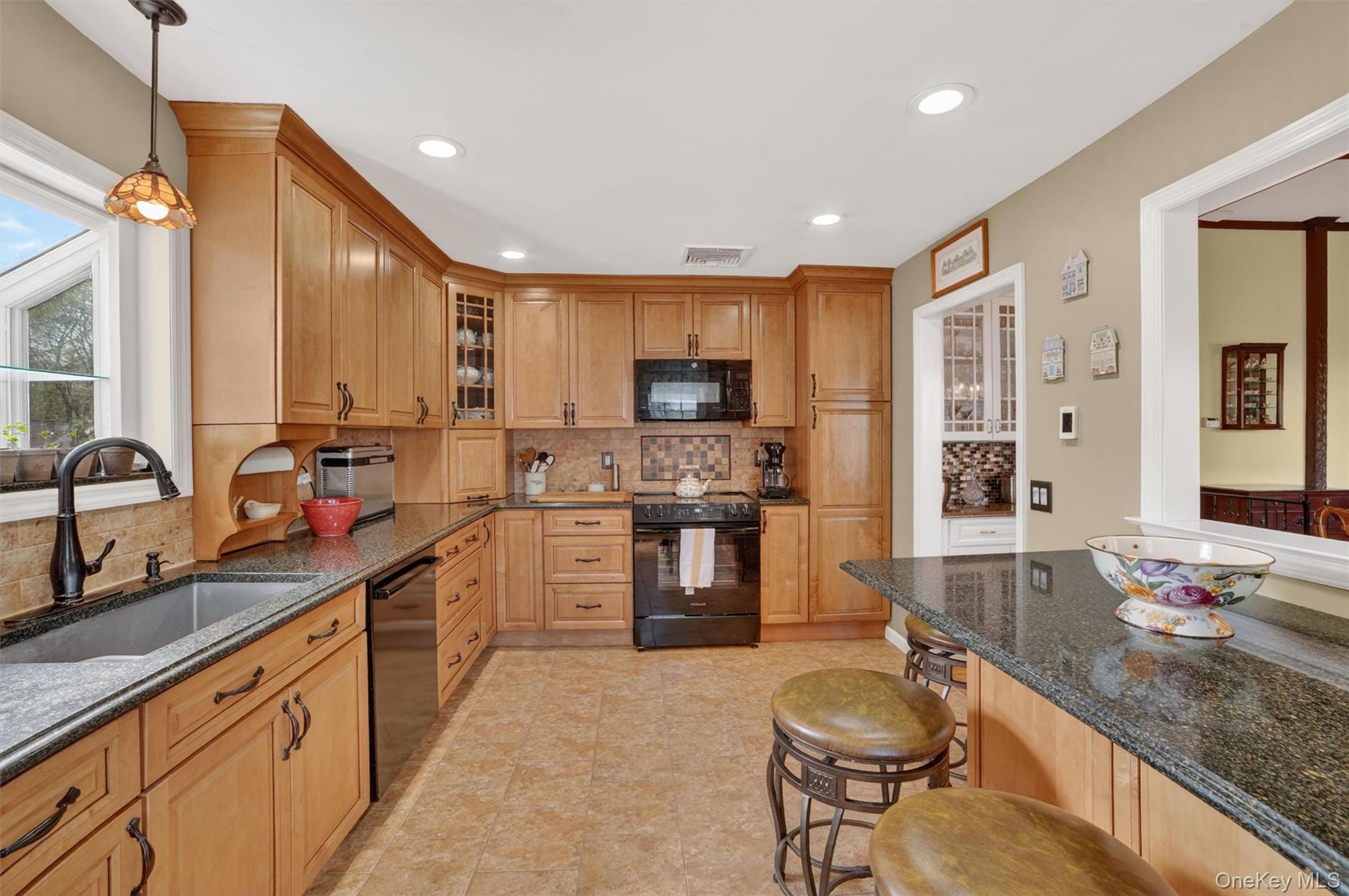 984 Fox Meadow Road Property Photo 17
