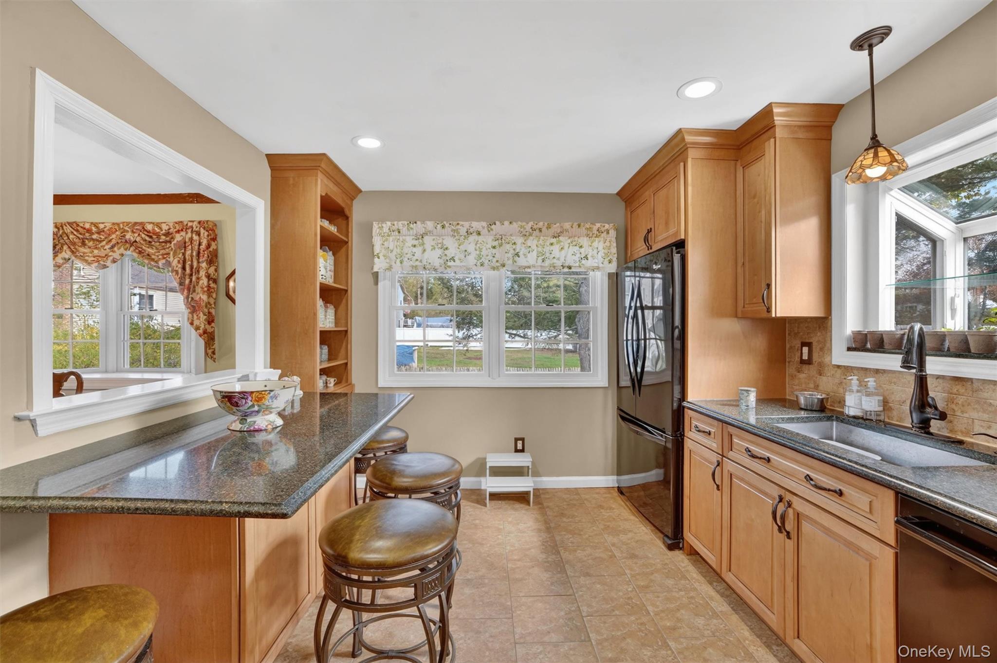 984 Fox Meadow Road Property Photo 18