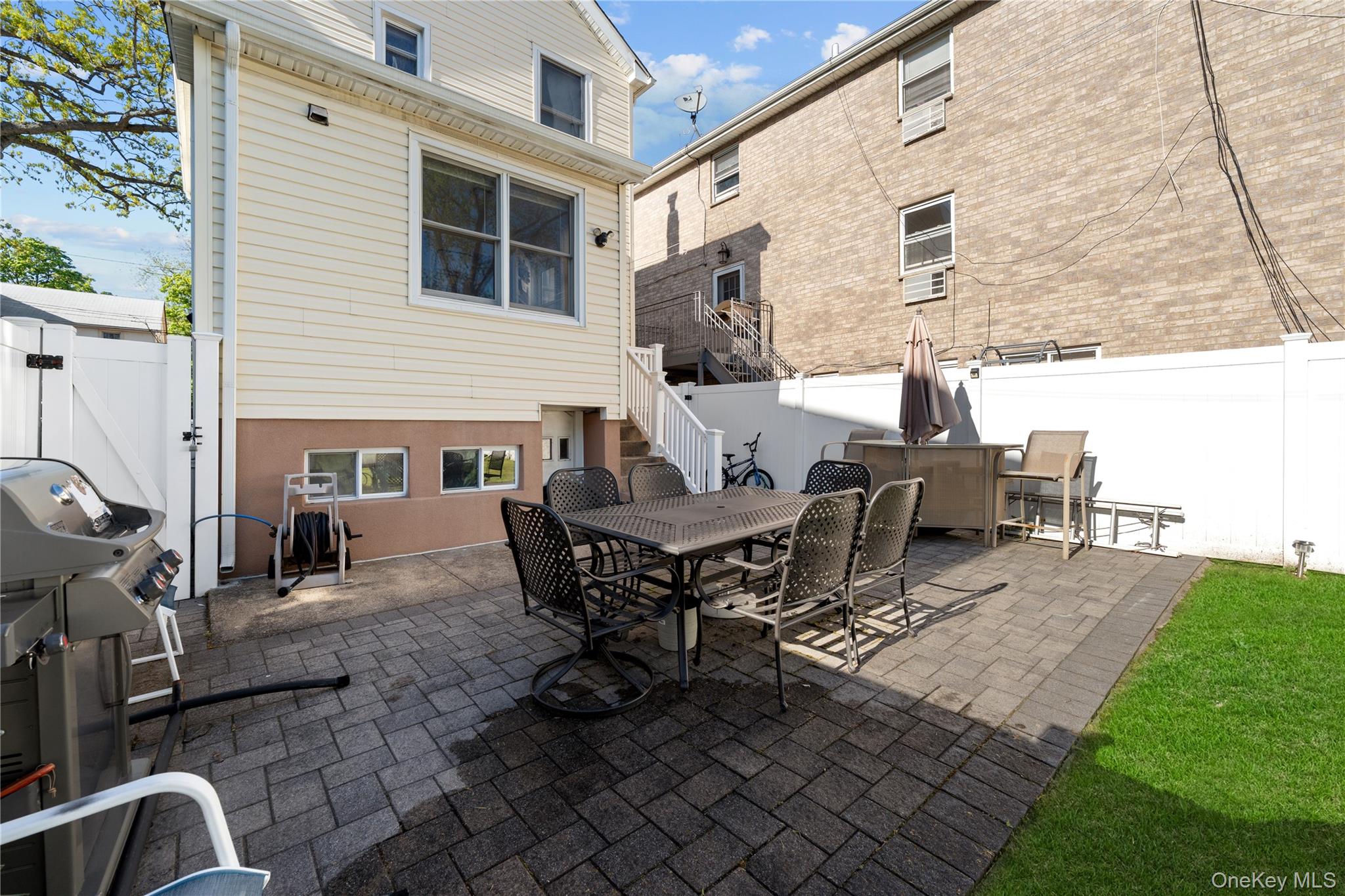 3184 Baisley Avenue Property Photo 21