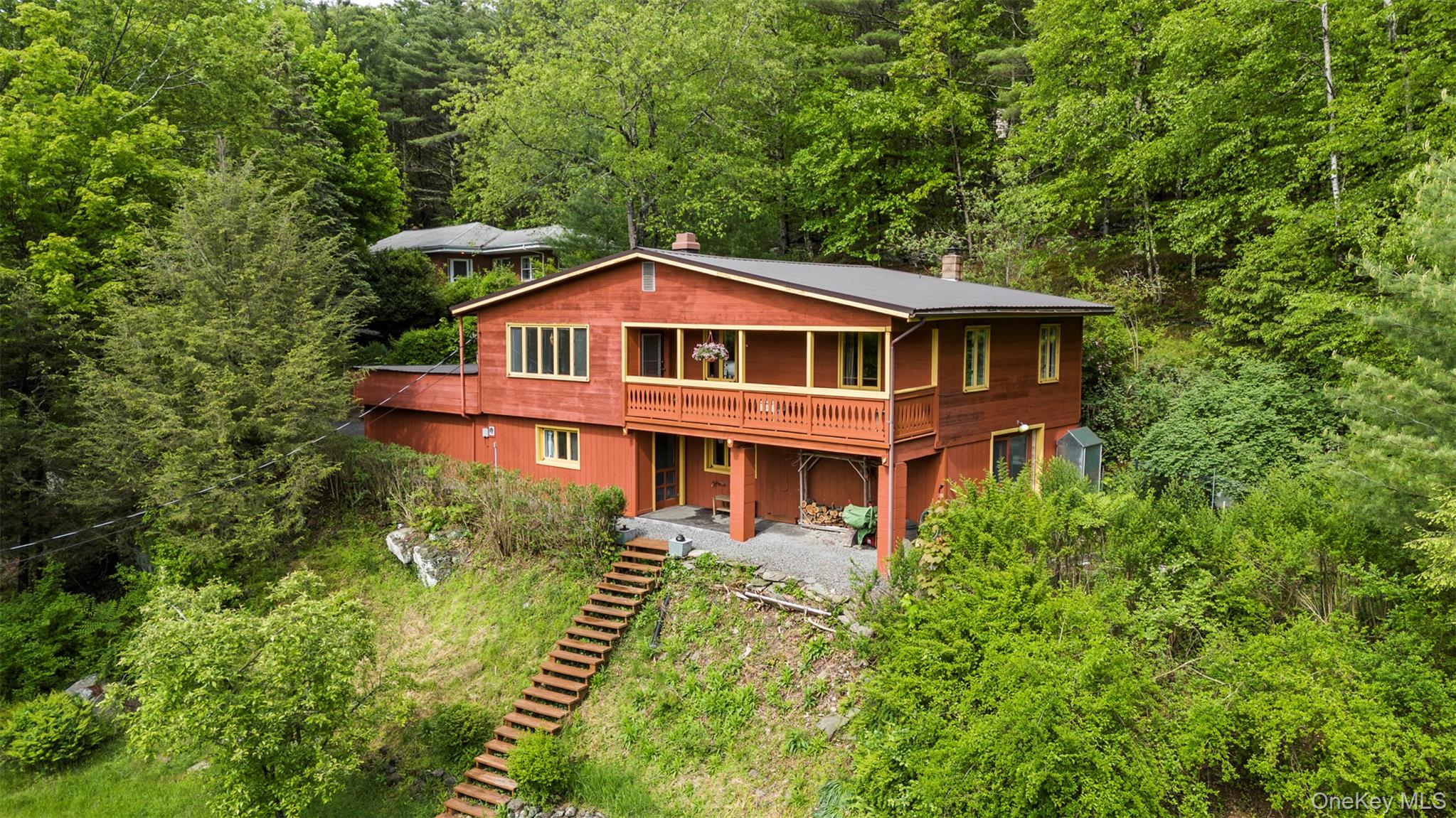 568 High Road Property Photo 1