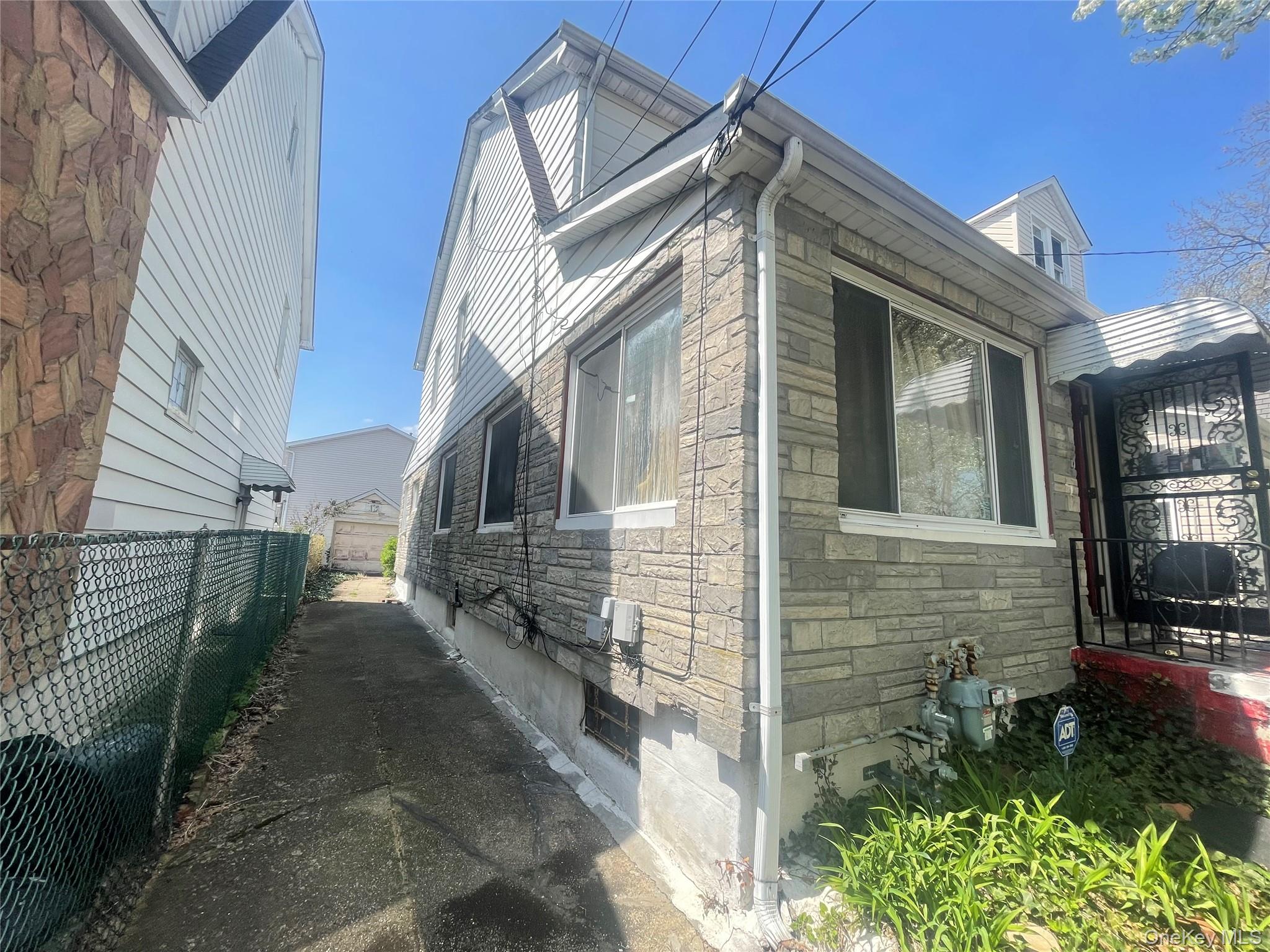77-14 162nd Street Property Photo 2