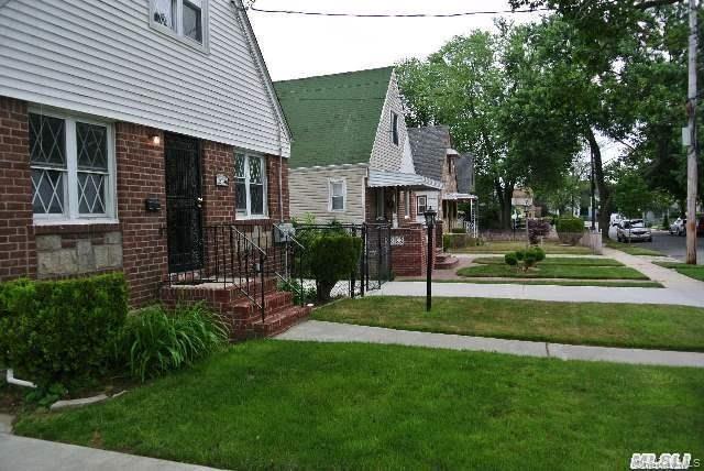121-01 196th Street Property Photo 2