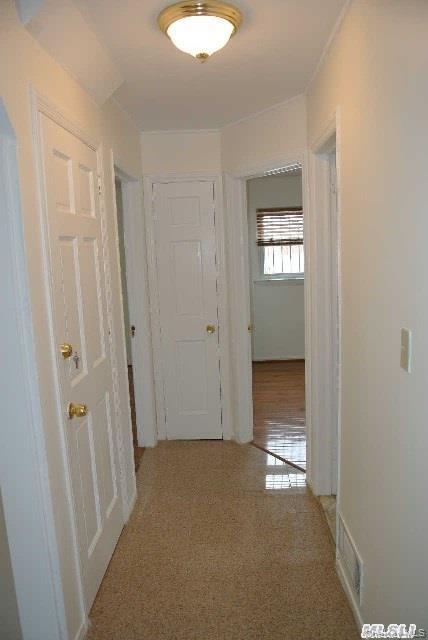 121-01 196th Street Property Photo 4