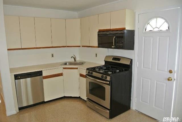 121-01 196th Street Property Photo 7