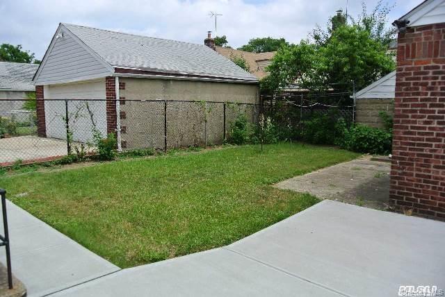 121-01 196th Street Property Photo 8