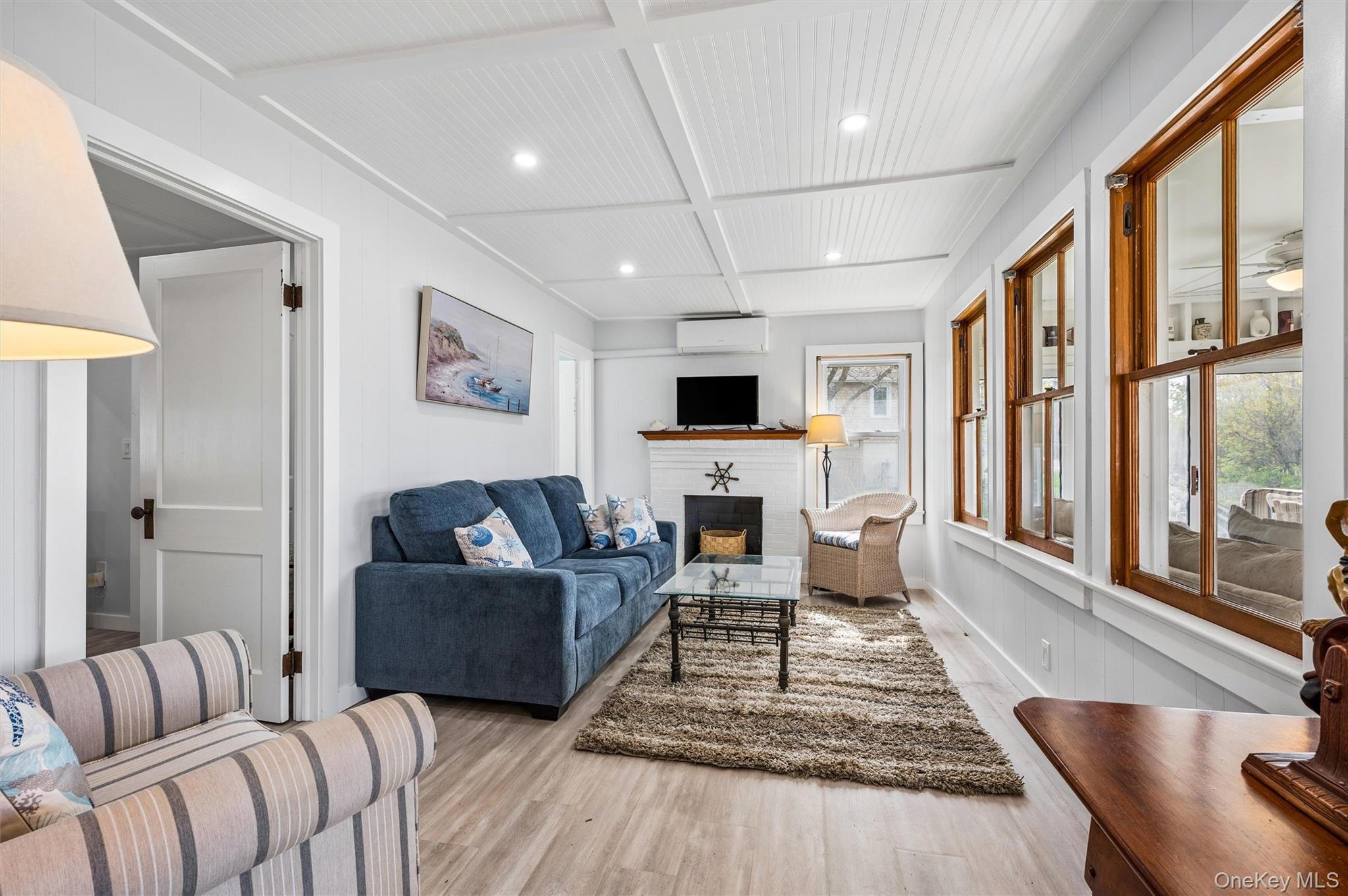21 N Walk Property Photo 6