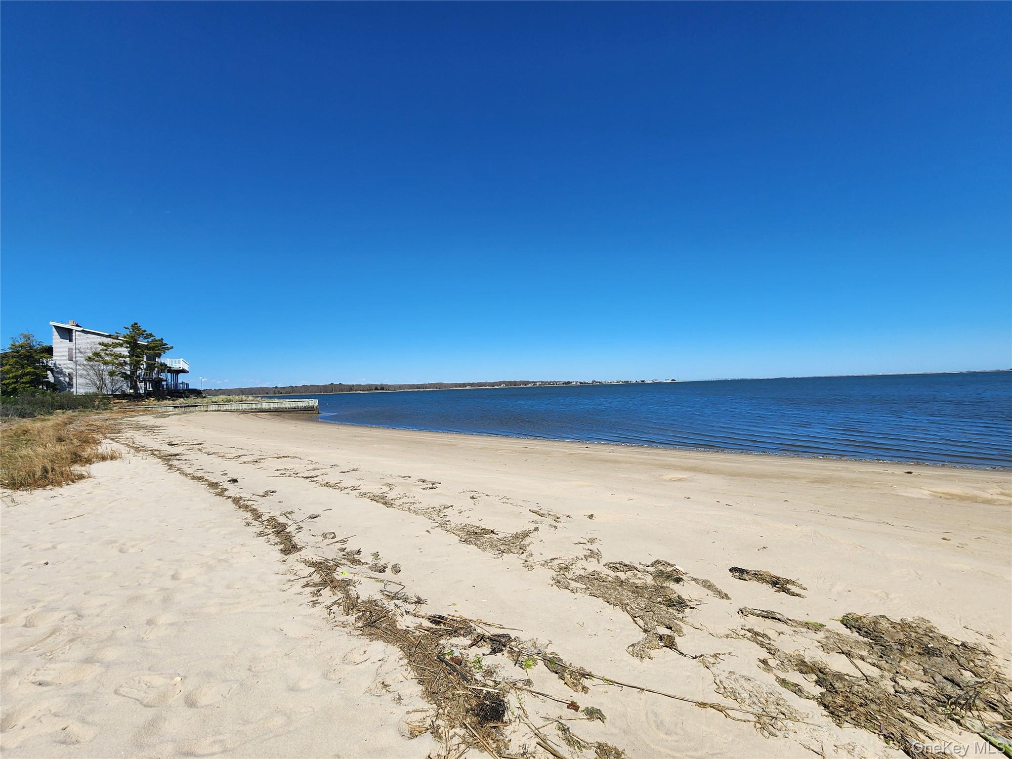 1 Bayside Avenue Property Photo 9