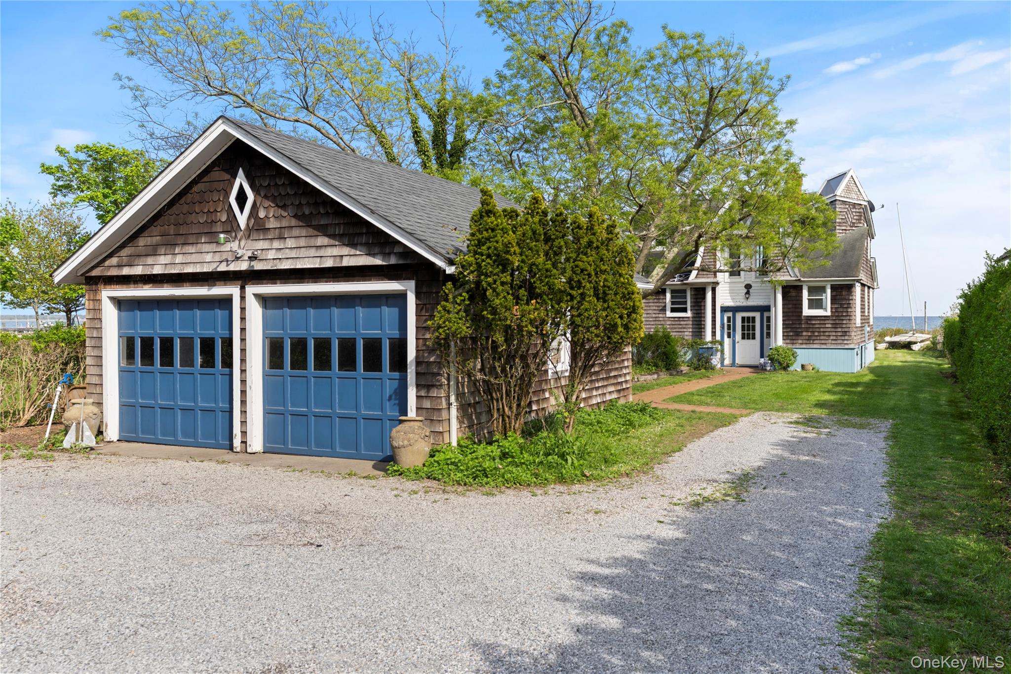 4 Shore Road Property Photo 3