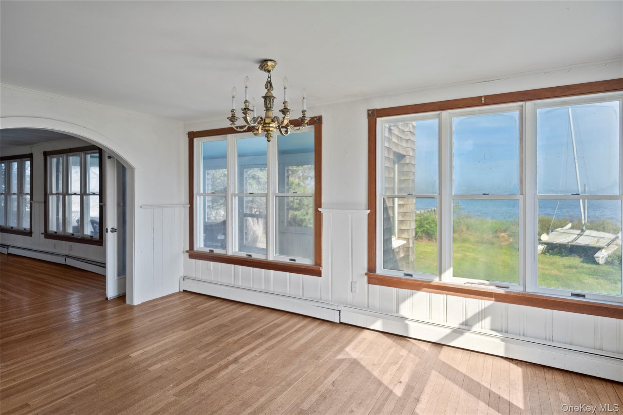 4 Shore Road Property Photo 11