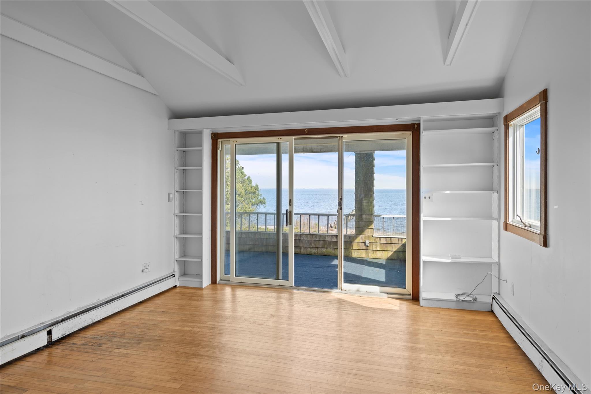 4 Shore Road Property Photo 19