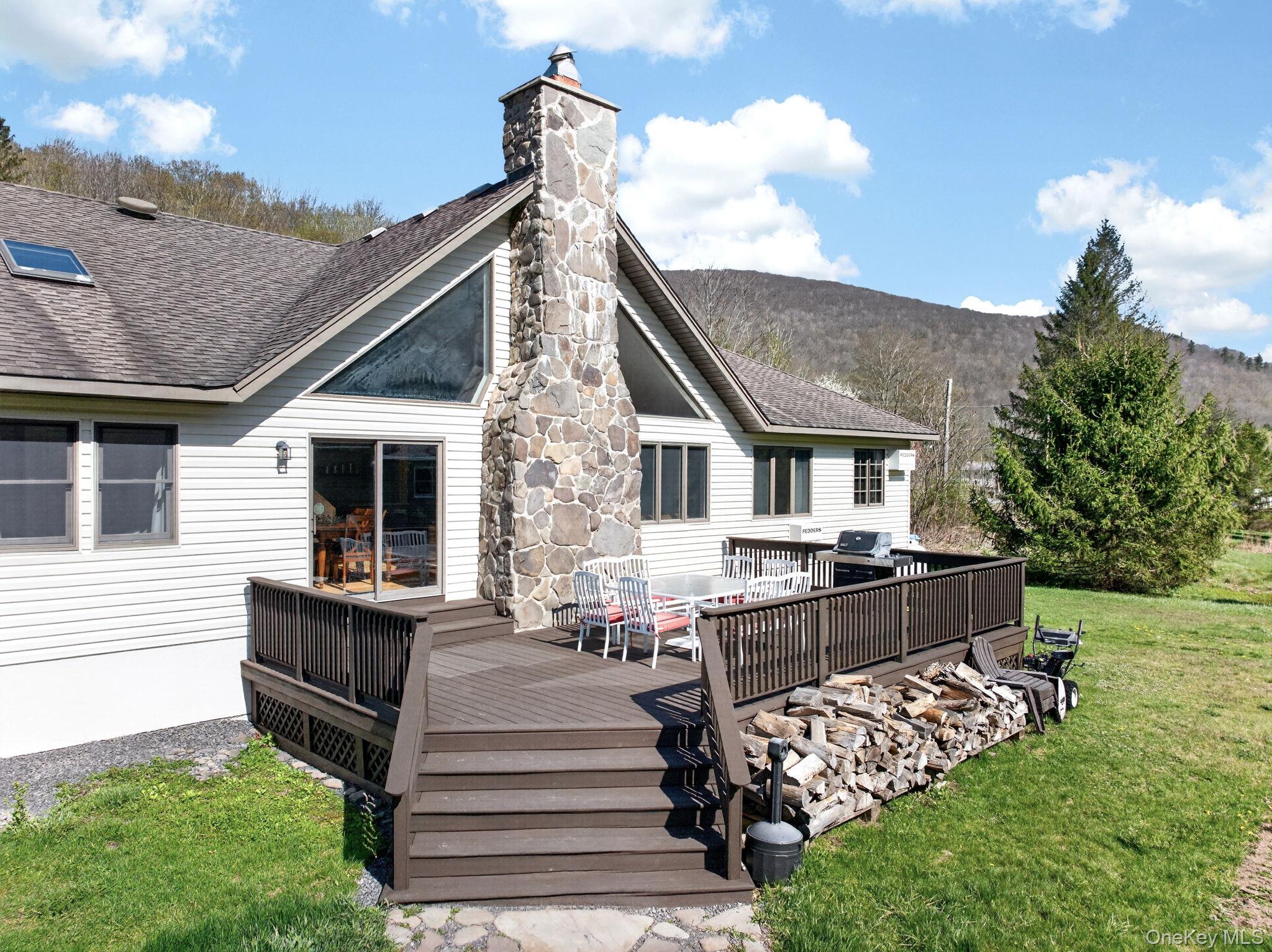 8643 New York Route 28 Property Photo 1