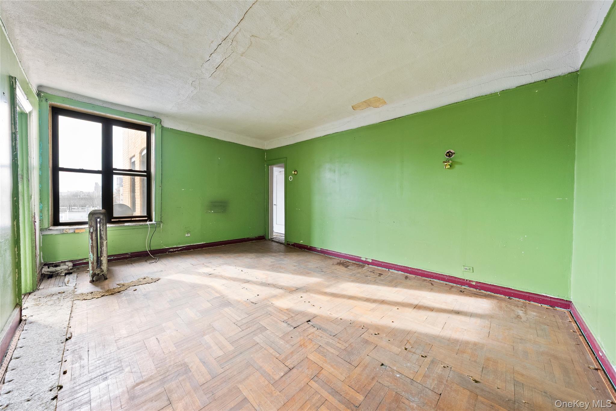 1715 Nelson Avenue 4b Property Photo 6