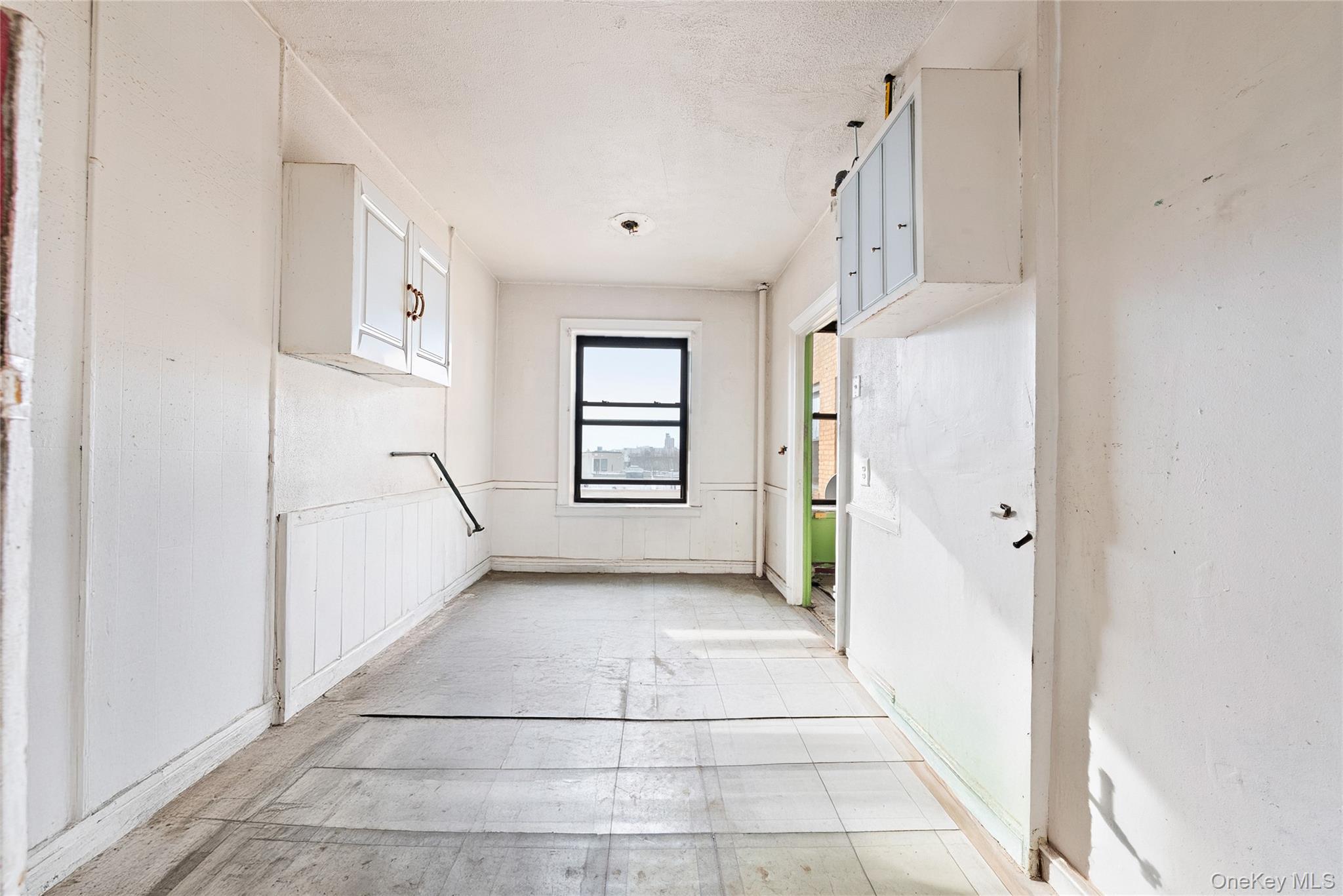 1715 Nelson Avenue 4b Property Photo 7