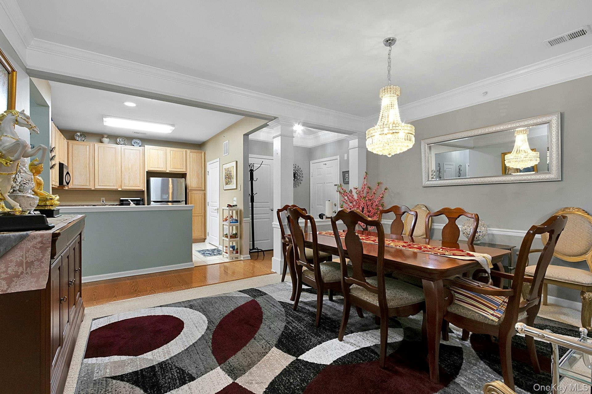 24 N De Baun Avenue 302 Property Photo 5