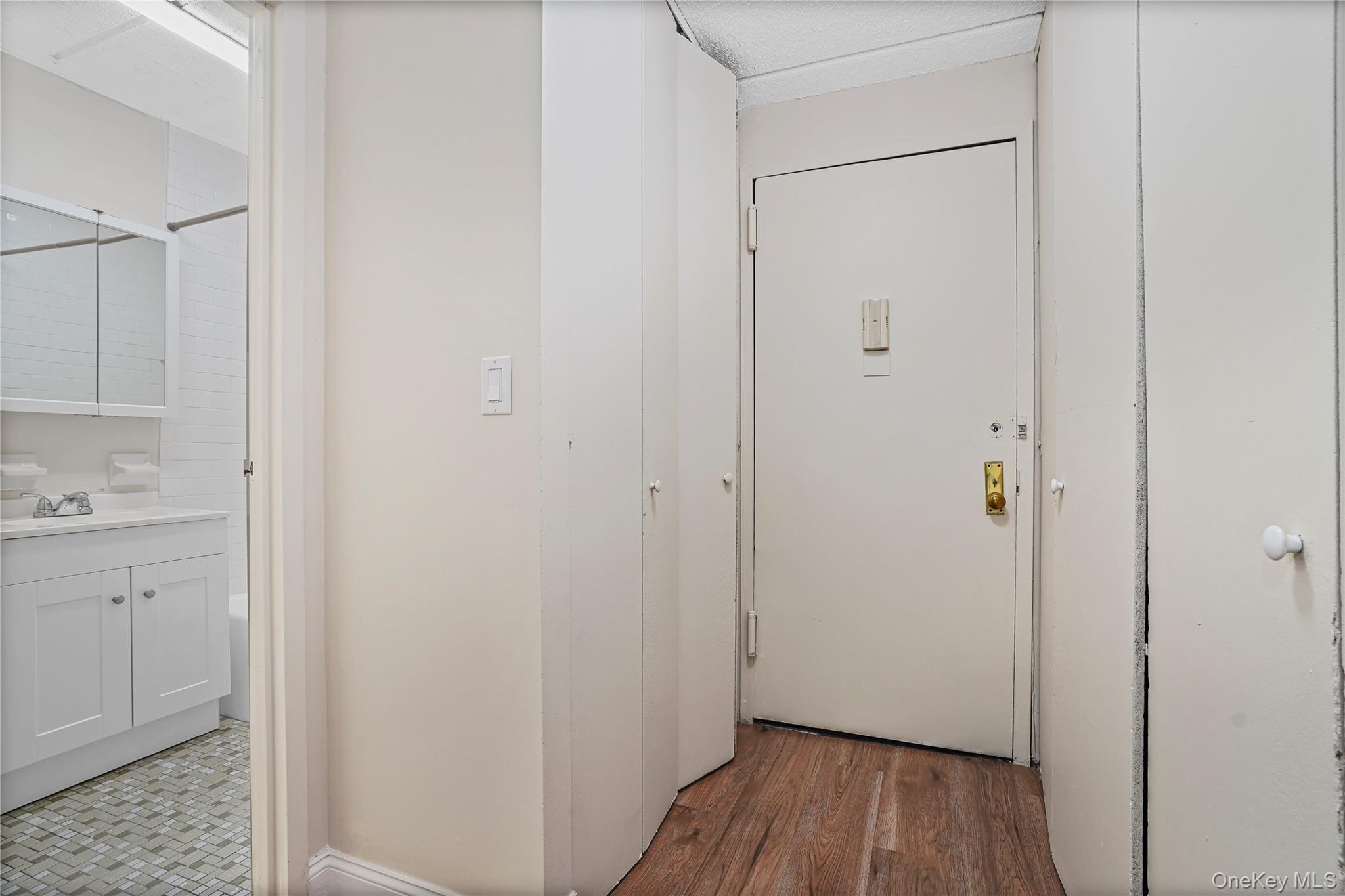 1 David Lane 2a Property Photo 2