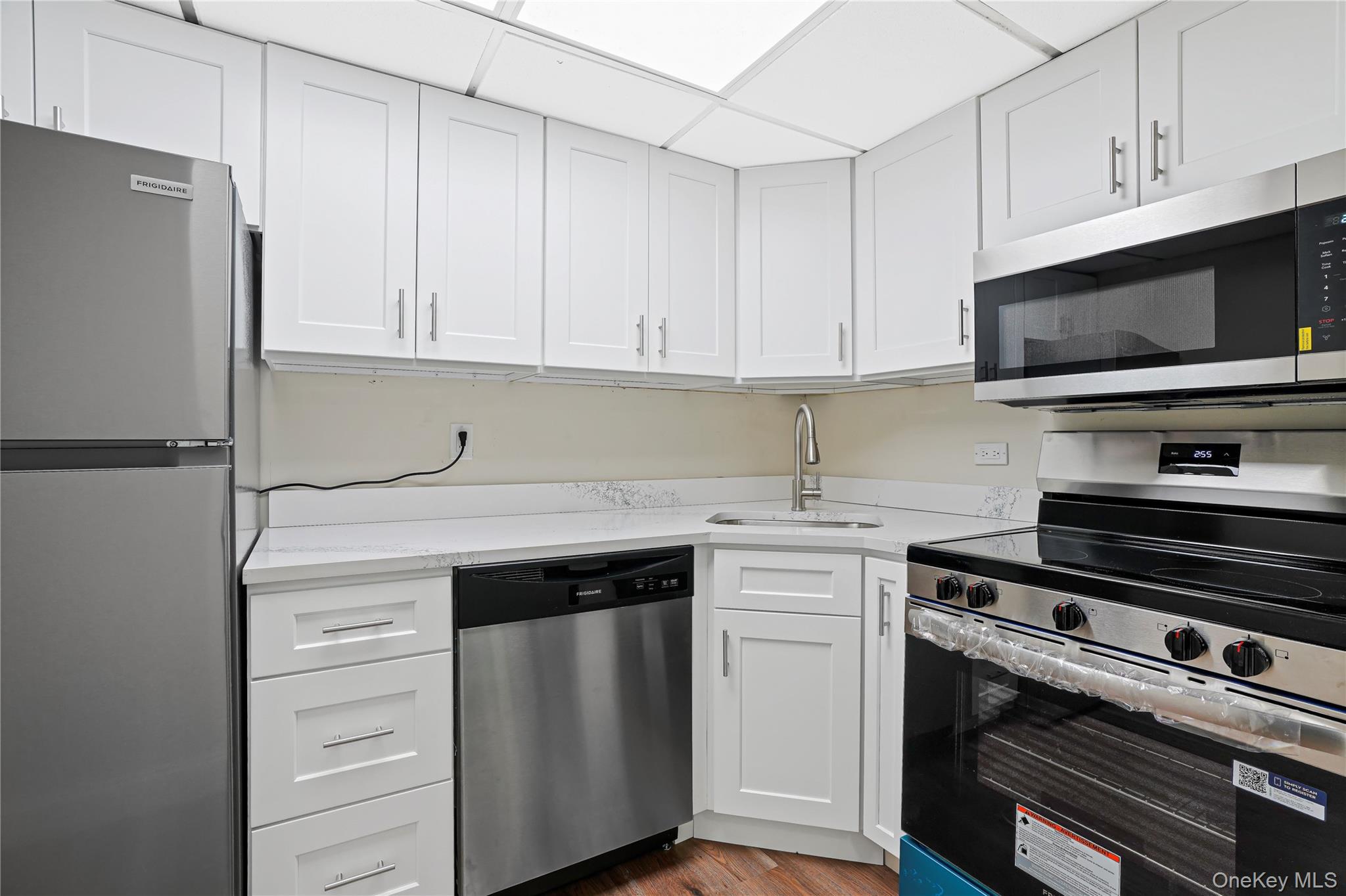 1 David Lane 2a Property Photo 7