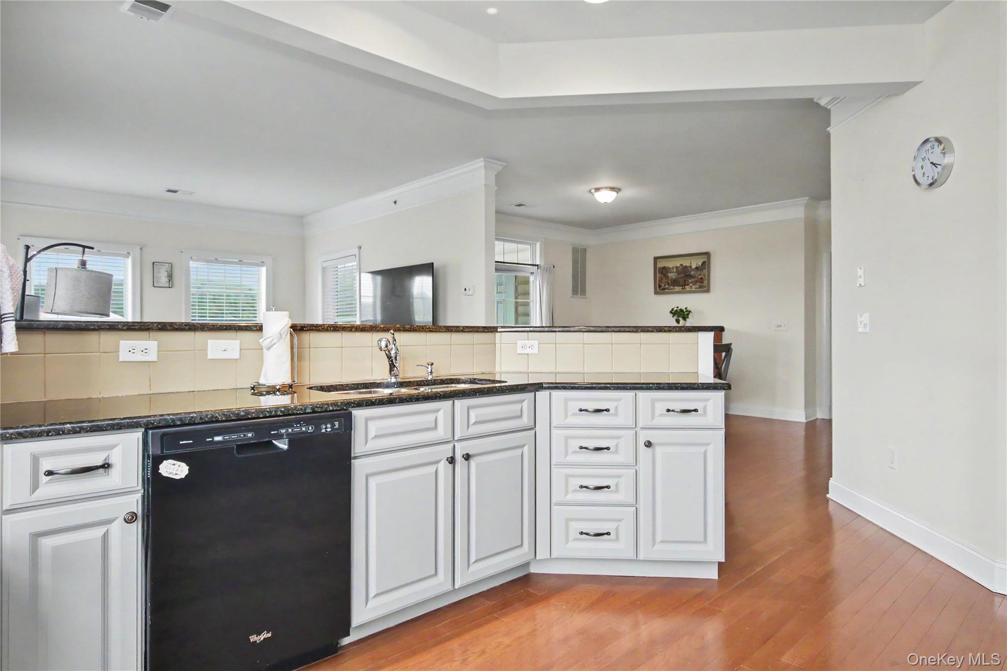541 Regency Drive Property Photo 8