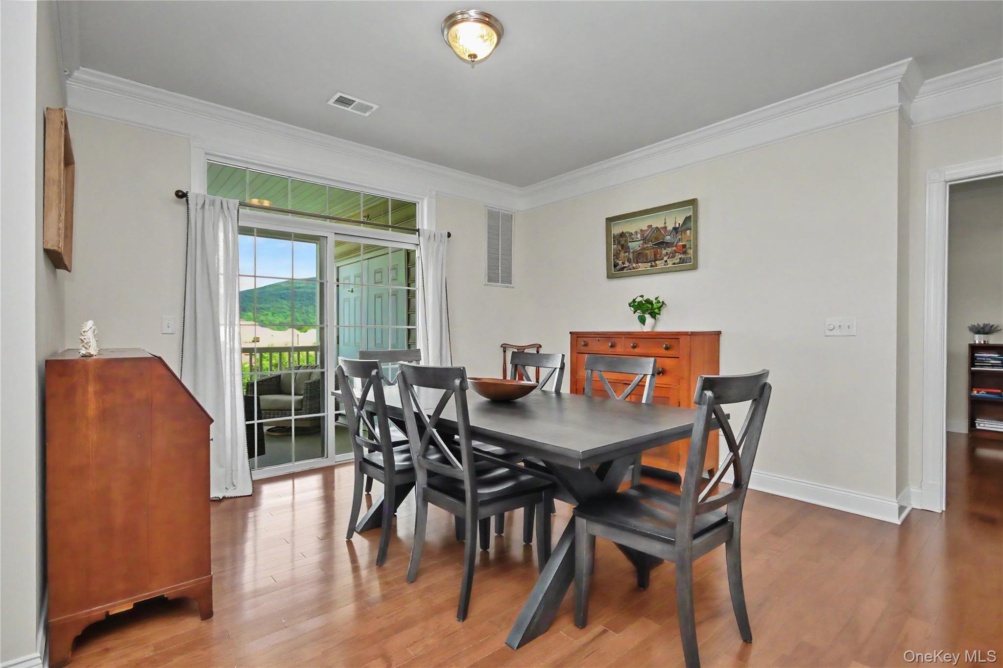 541 Regency Drive Property Photo 13