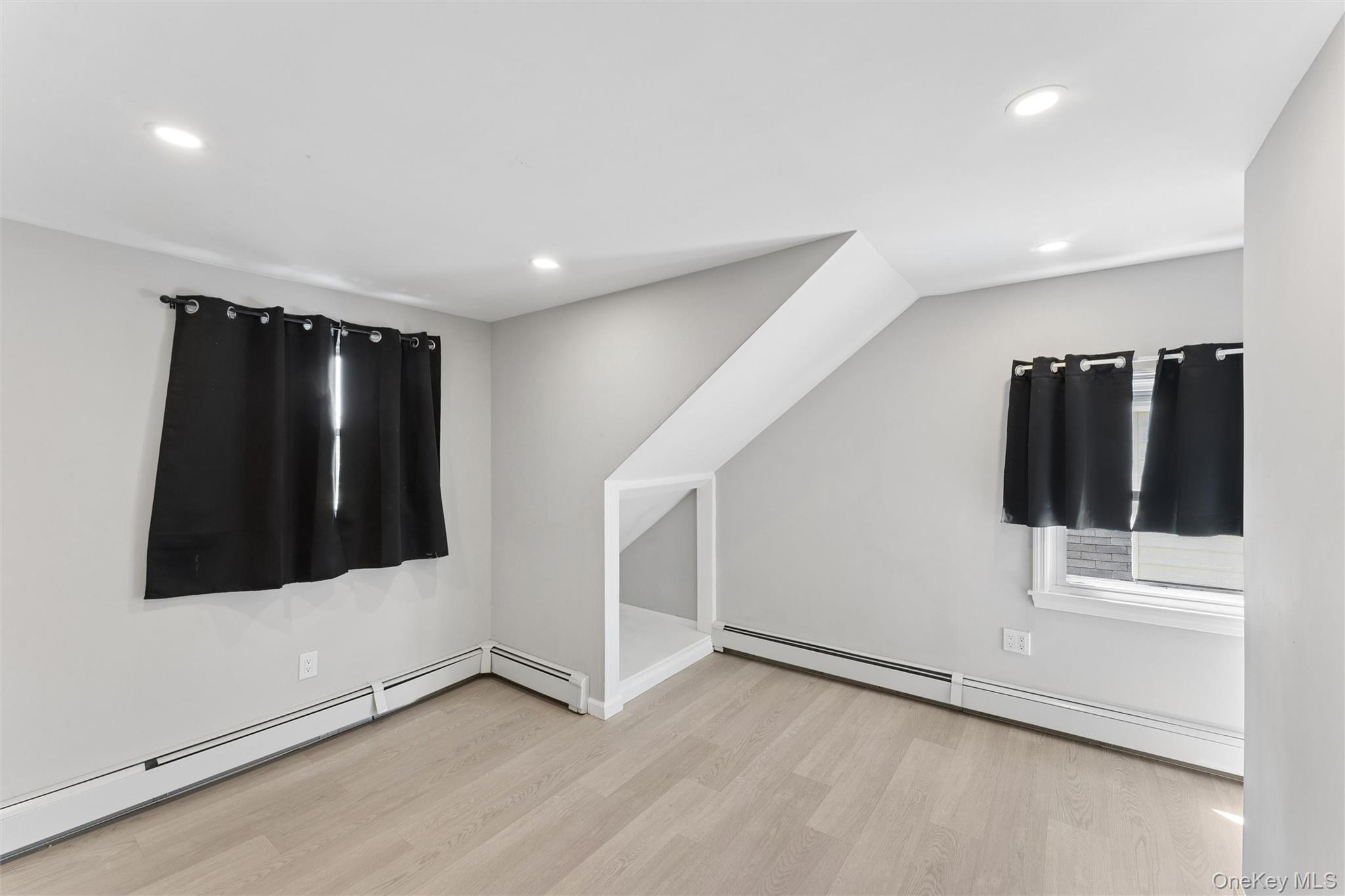 646 Benris Avenue Property Photo 12