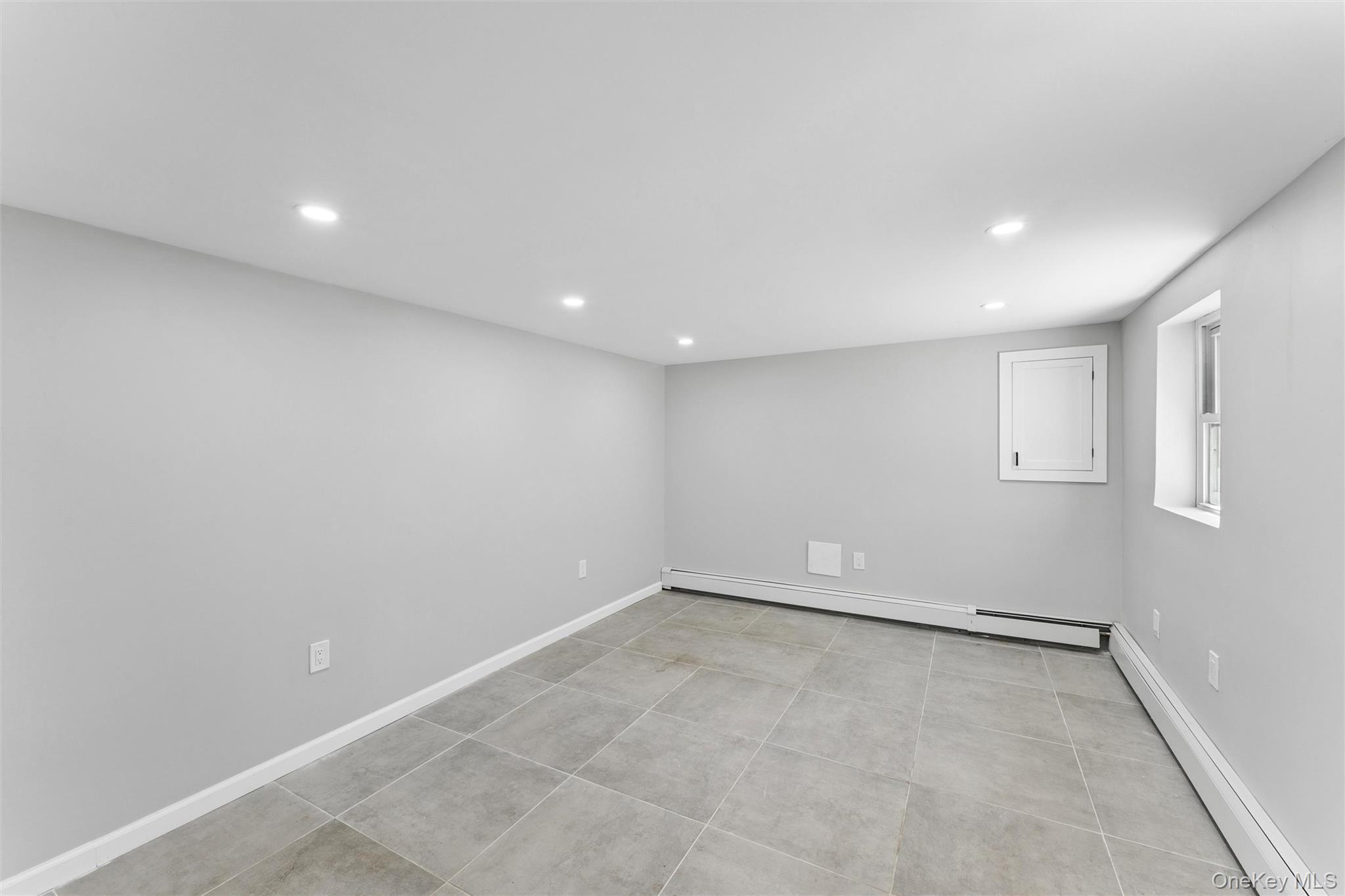 646 Benris Avenue Property Photo 13