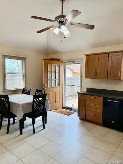 1111 Cross Bay Boulevard Property Photo 6