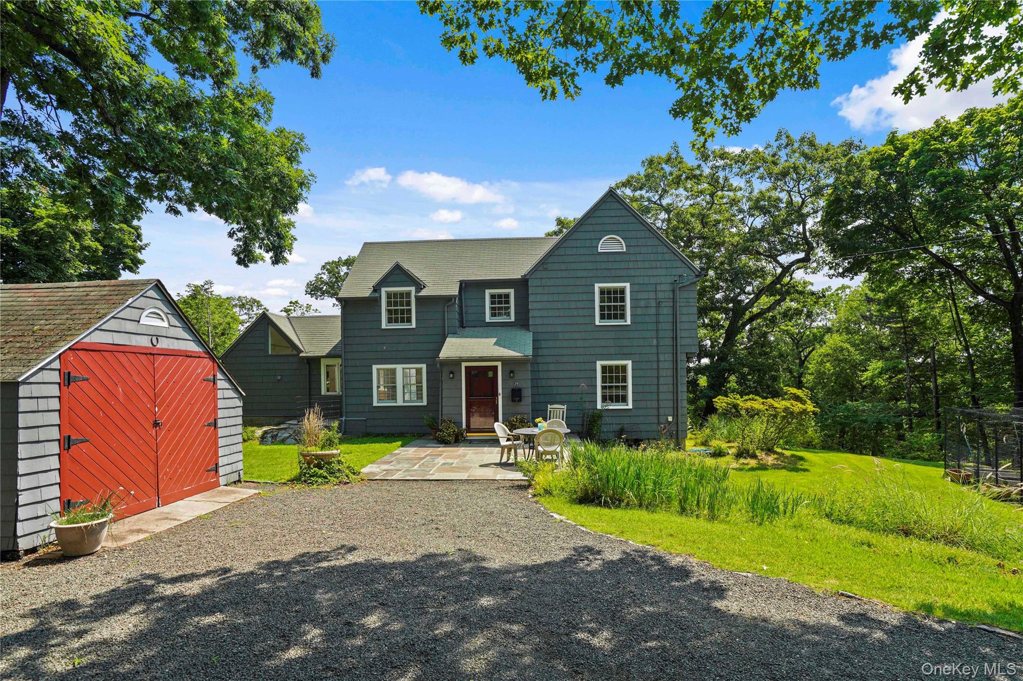 39 Forest Avenue Property Photo 2