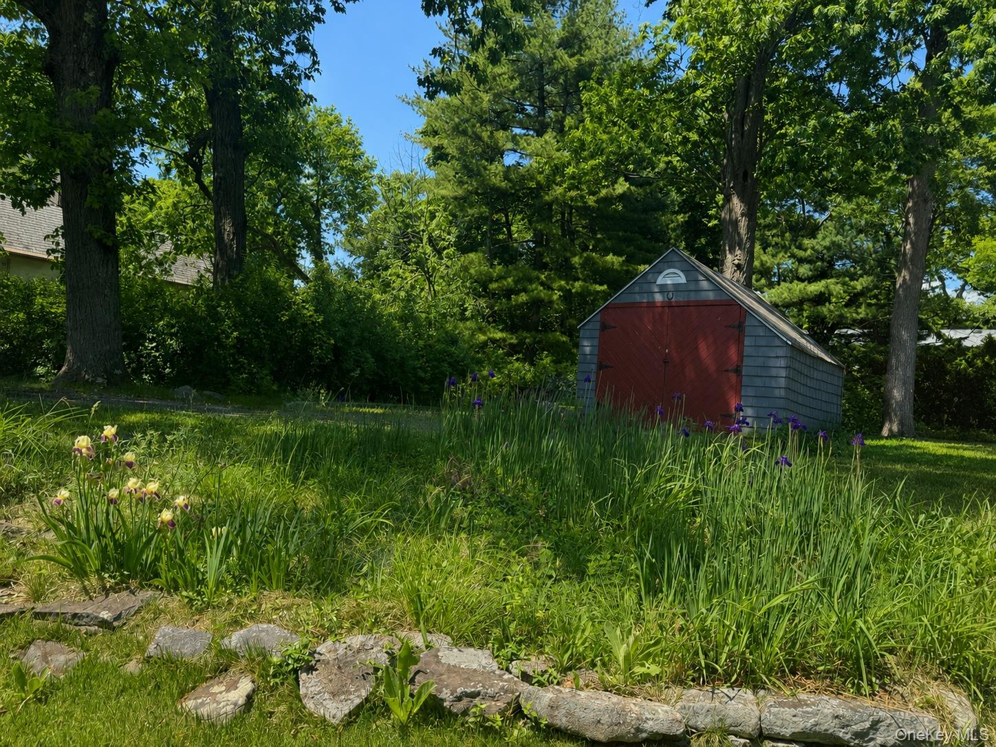 39 Forest Avenue Property Photo 32