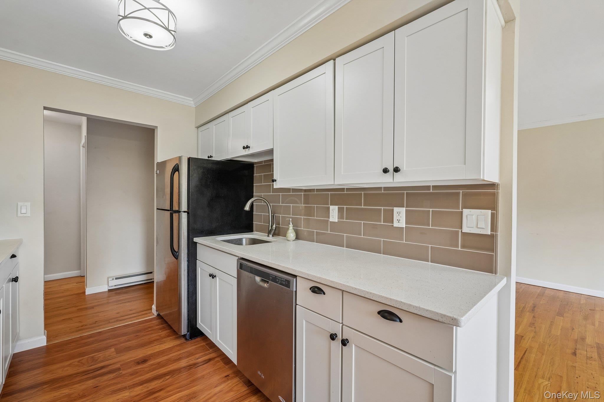2 Germonds Village 12 Property Photo 11