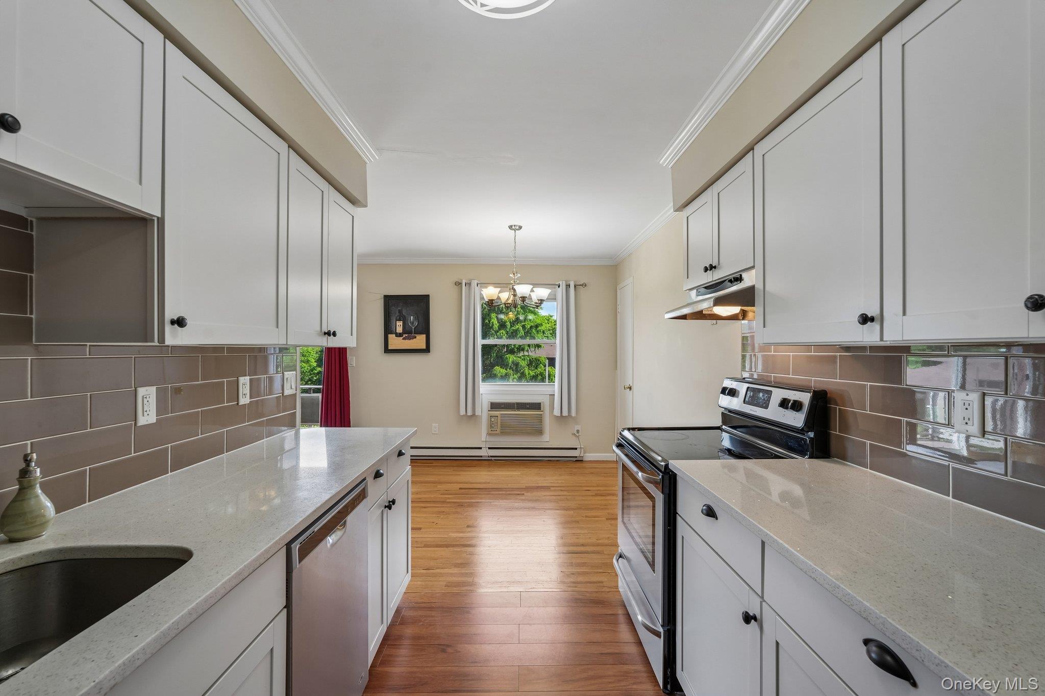 2 Germonds Village 12 Property Photo 13