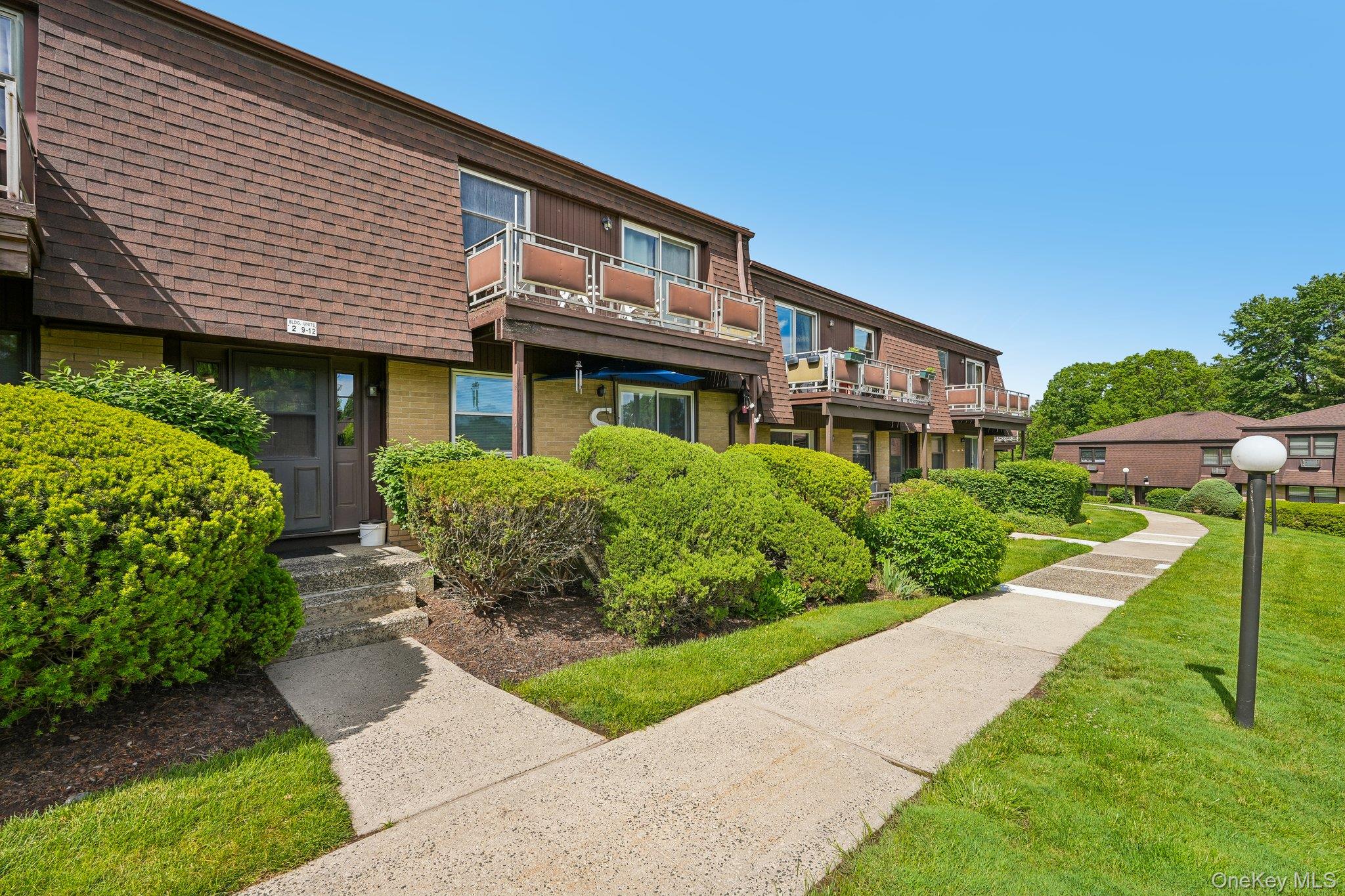 2 Germonds Village 12 Property Photo 30
