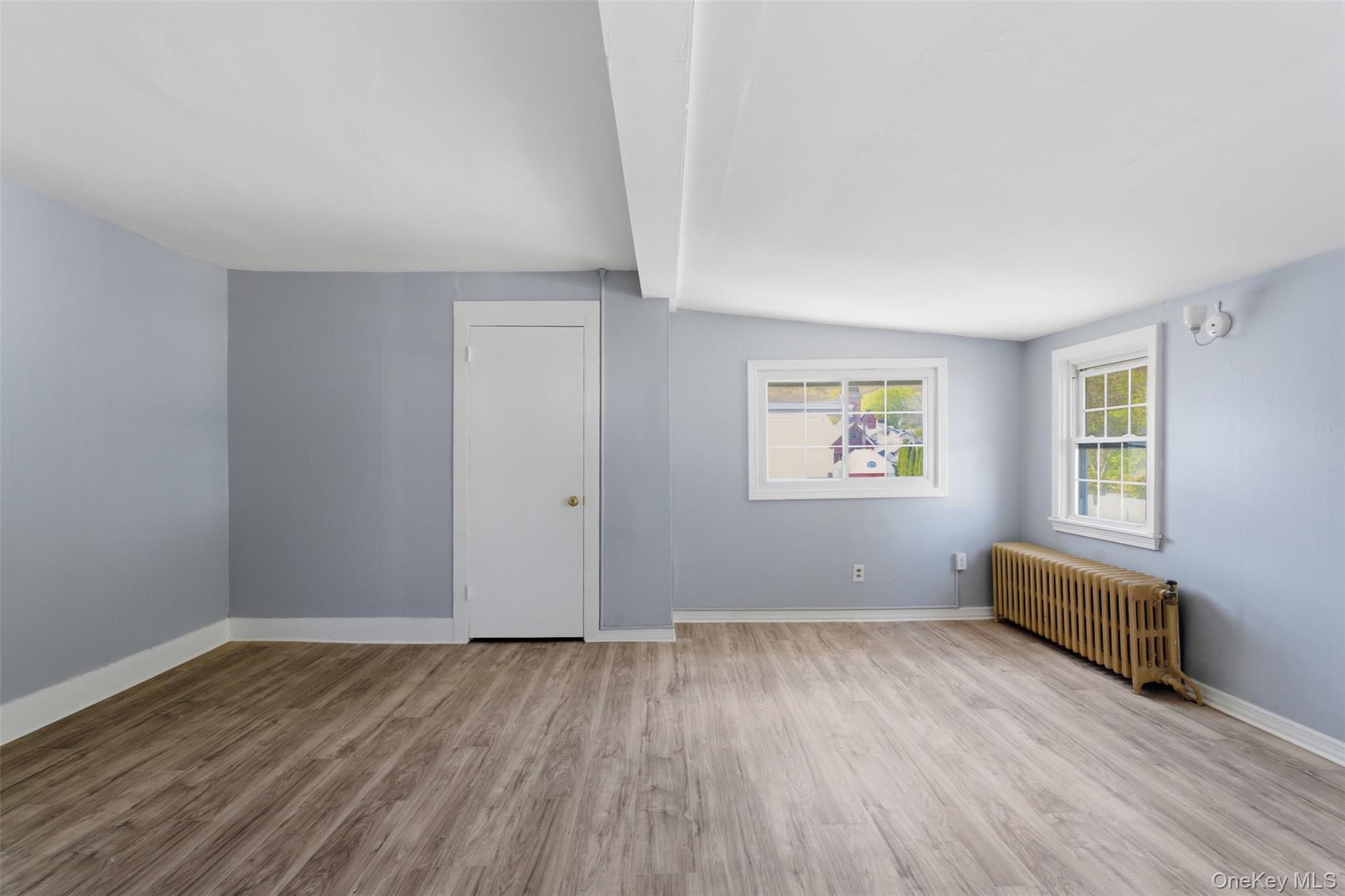 22 E Broome Street Property Photo 15