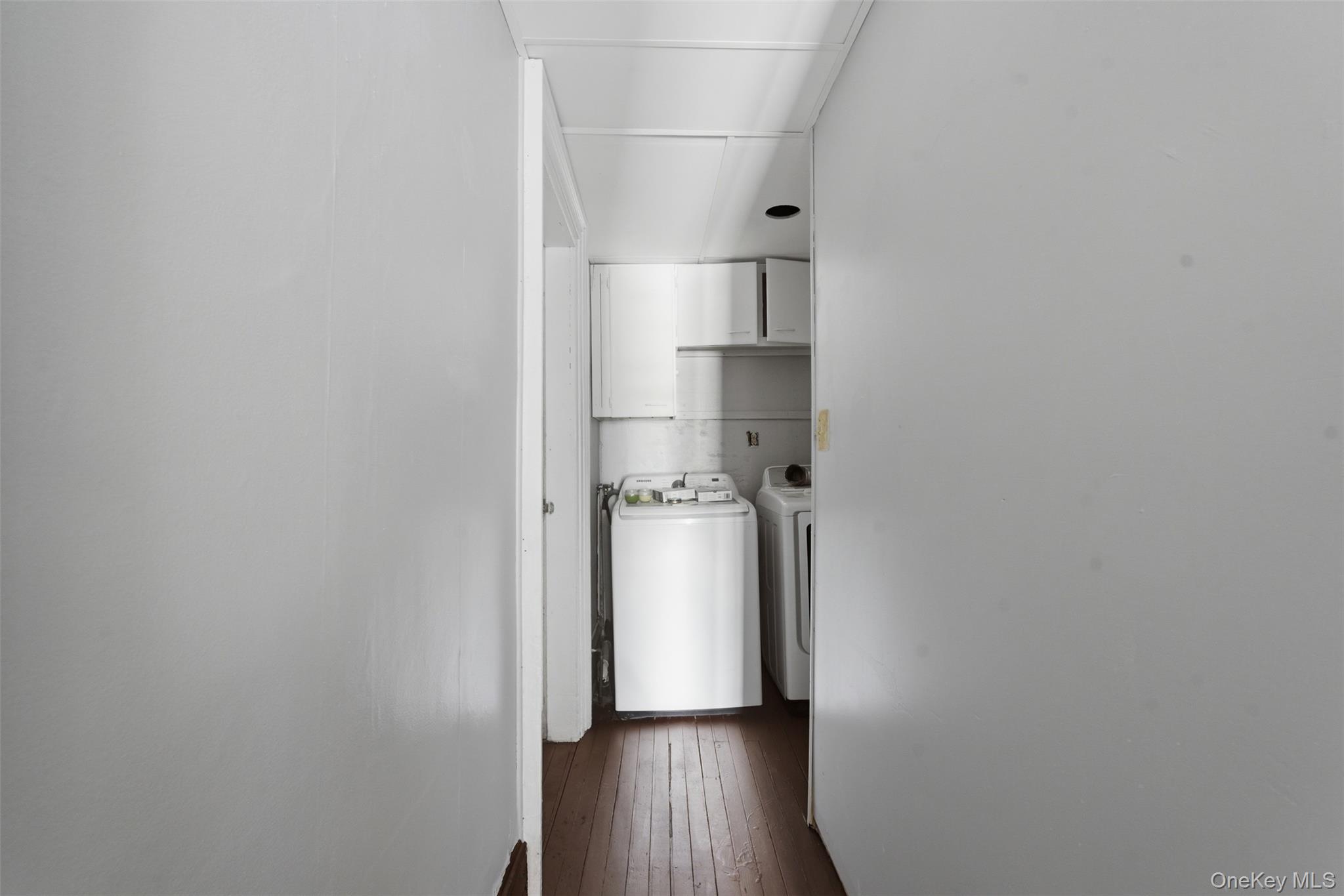 22 E Broome Street Property Photo 23