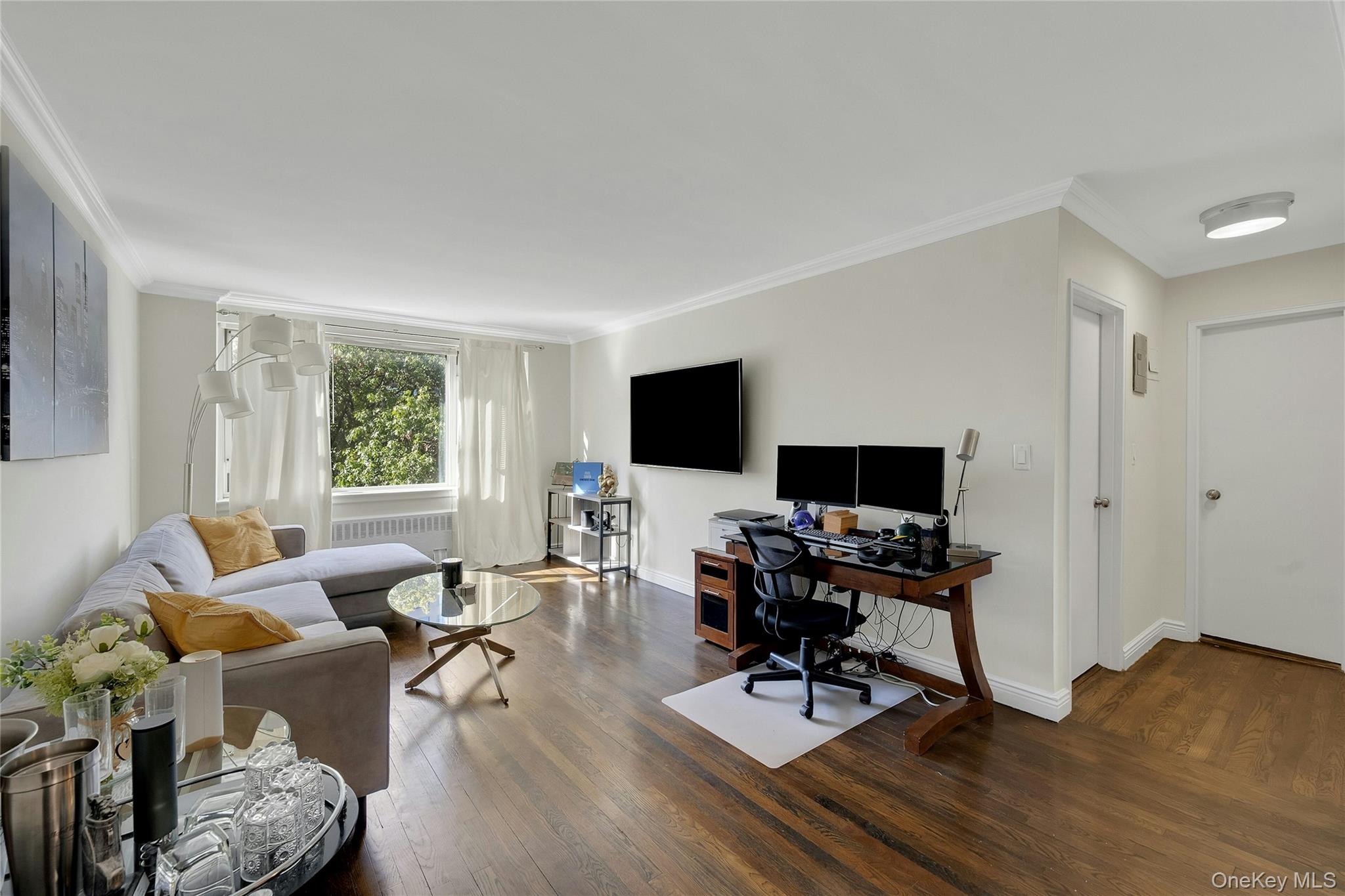 30 N Broadway 5e Property Photo 5