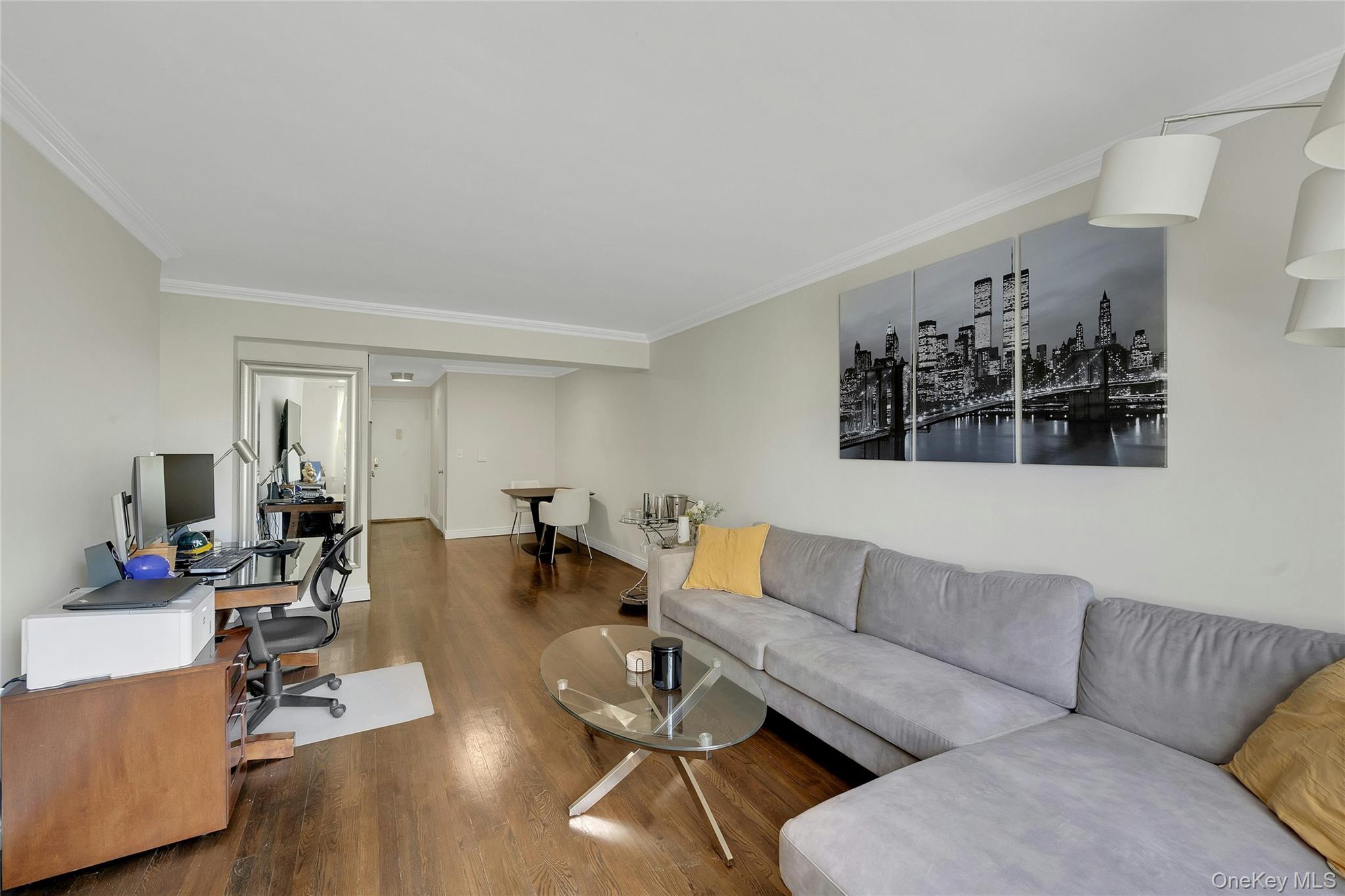 30 N Broadway 5e Property Photo 6