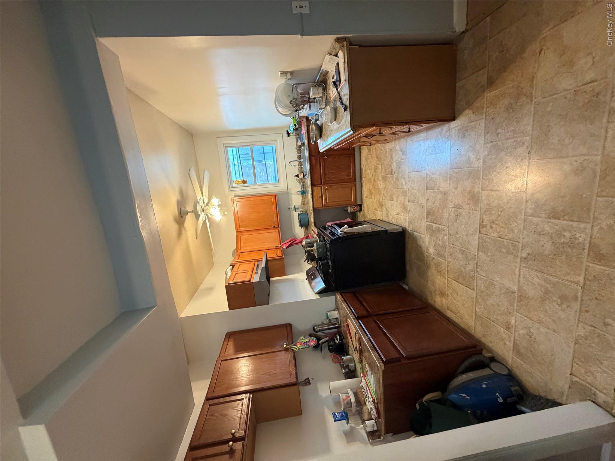 67 State Street Property Photo 8