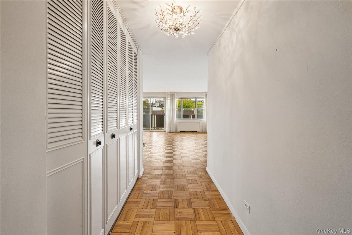 17-85 215th Street 3e Property Photo 12
