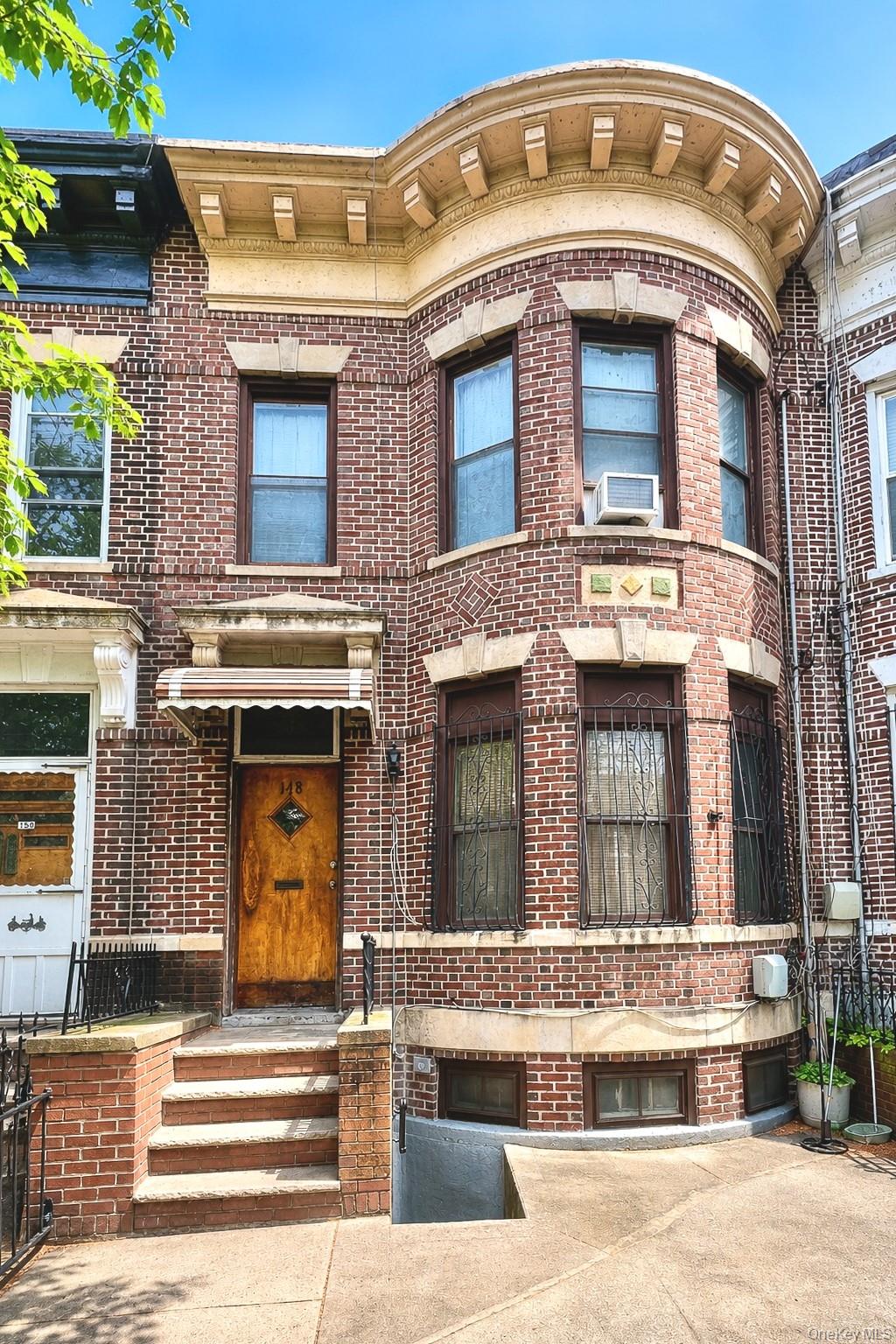 148 E 32nd Street Property Photo 1