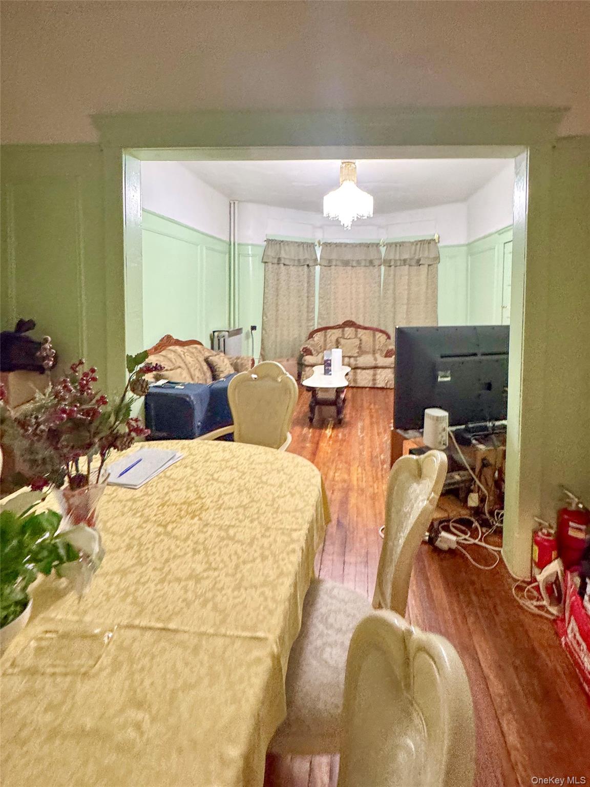 148 E 32nd Street Property Photo 3