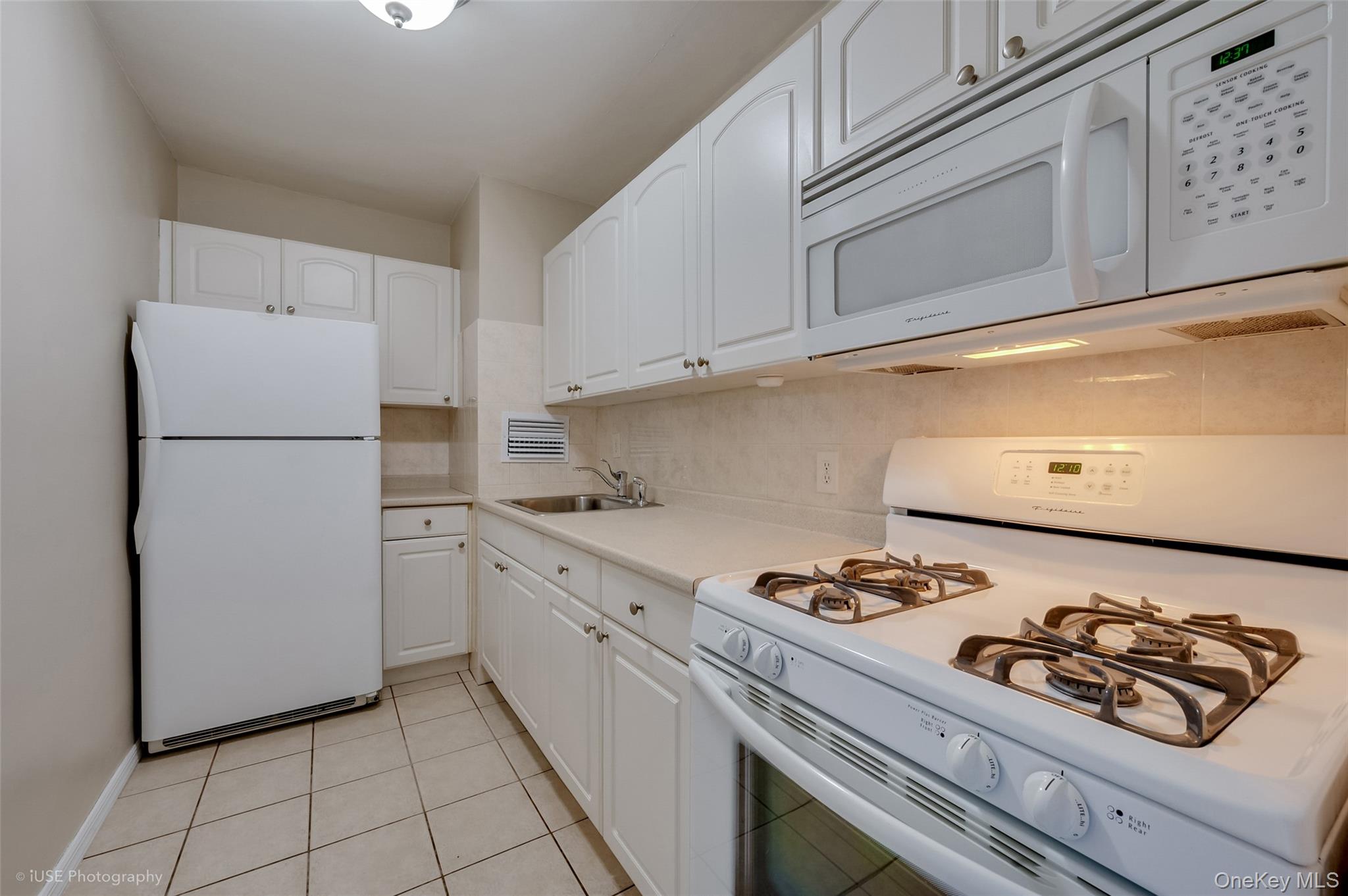 52-40 39th Drive 12n Property Photo 6