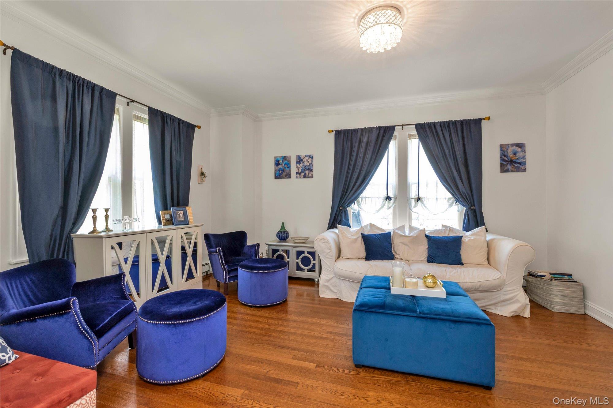1051 Roselle Place Property Photo 1