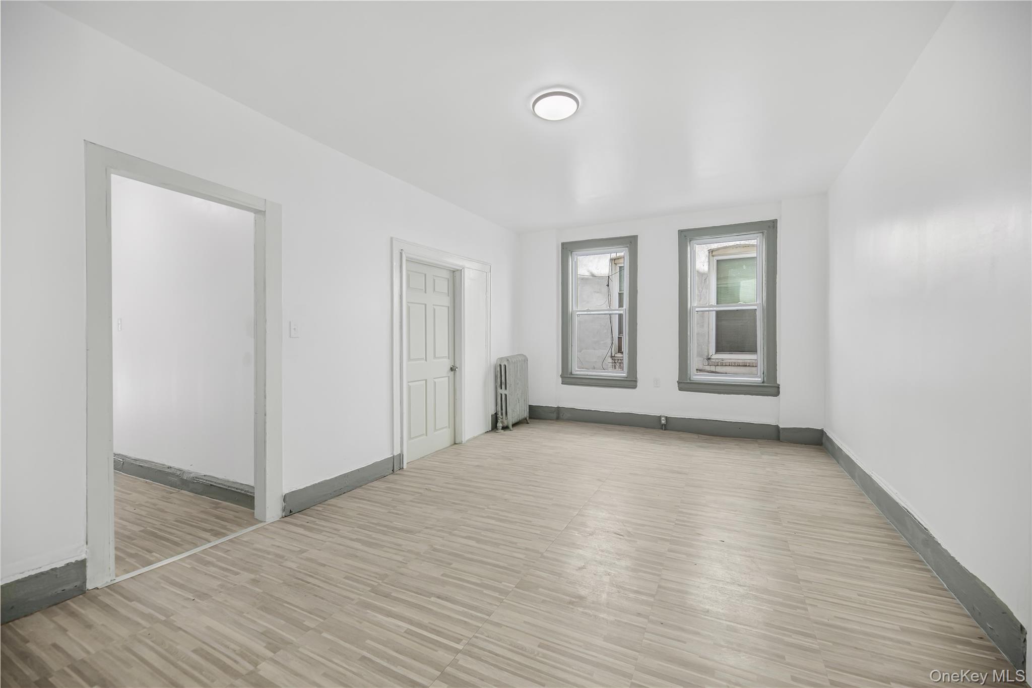 1260 Evergreen Avenue 1 Property Photo 3