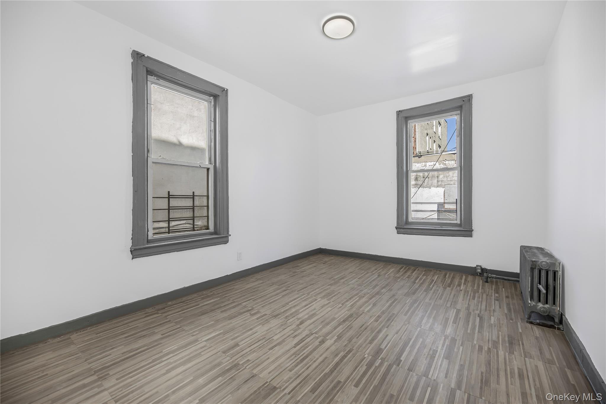 1260 Evergreen Avenue 1 Property Photo 11