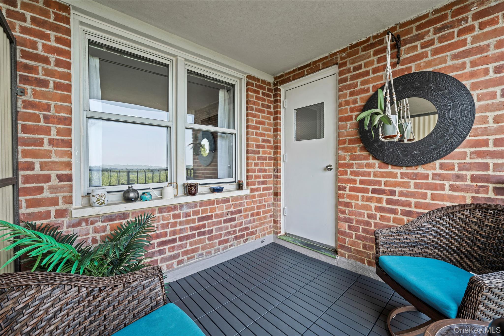 4555 Henry Hudson Parkway A908 Property Photo 5