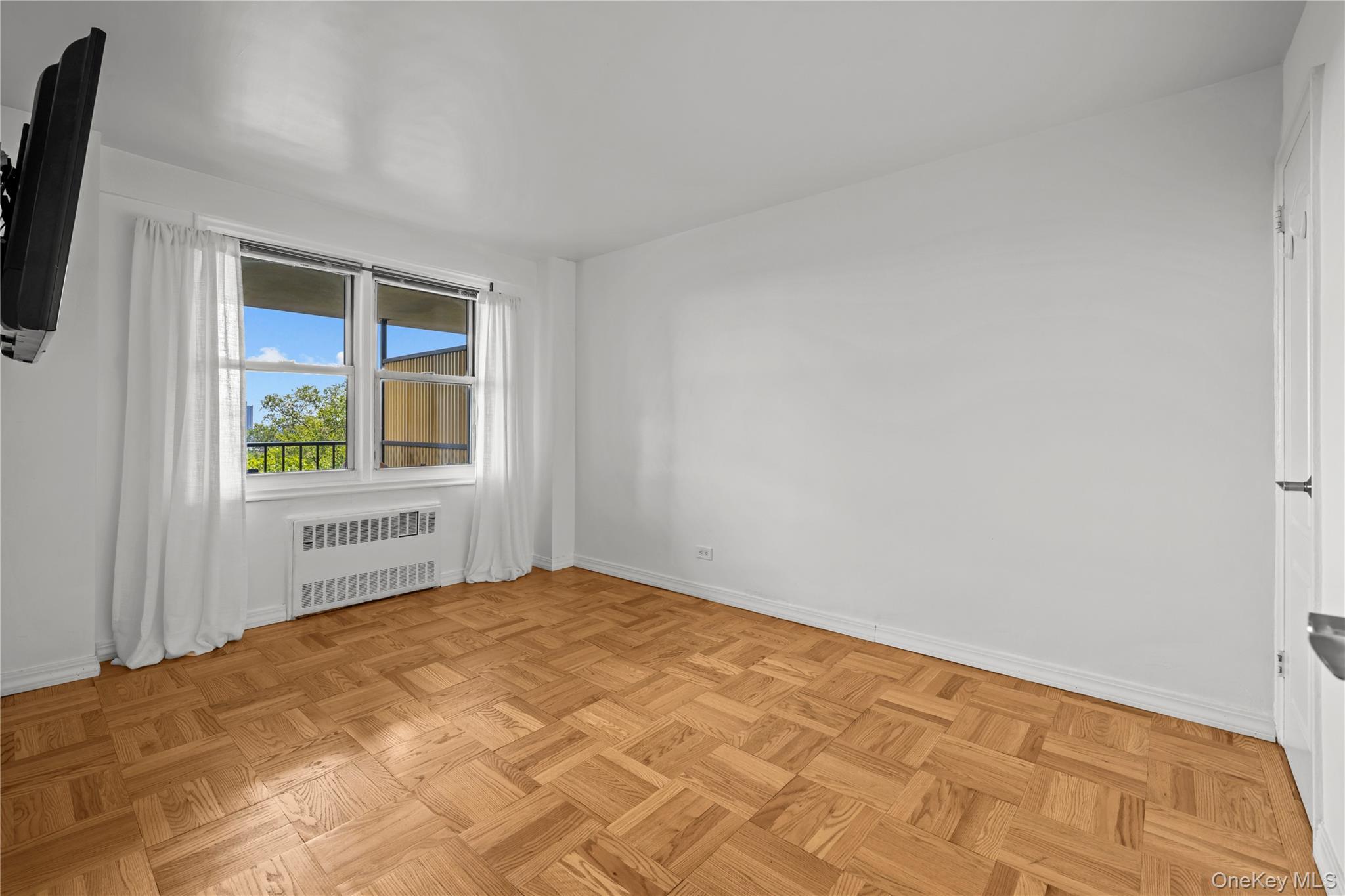 4555 Henry Hudson Parkway A908 Property Photo 12
