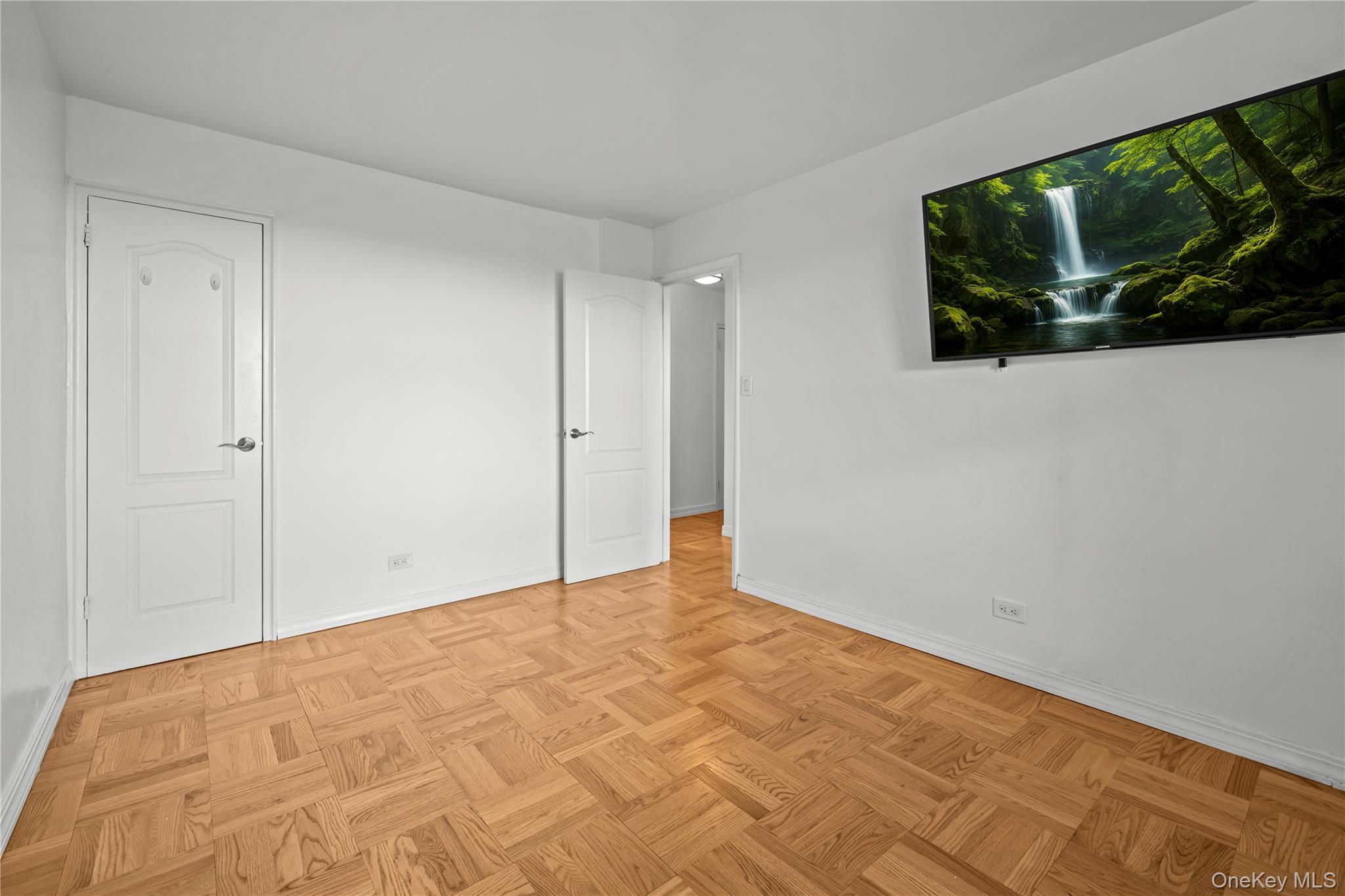 4555 Henry Hudson Parkway A908 Property Photo 13