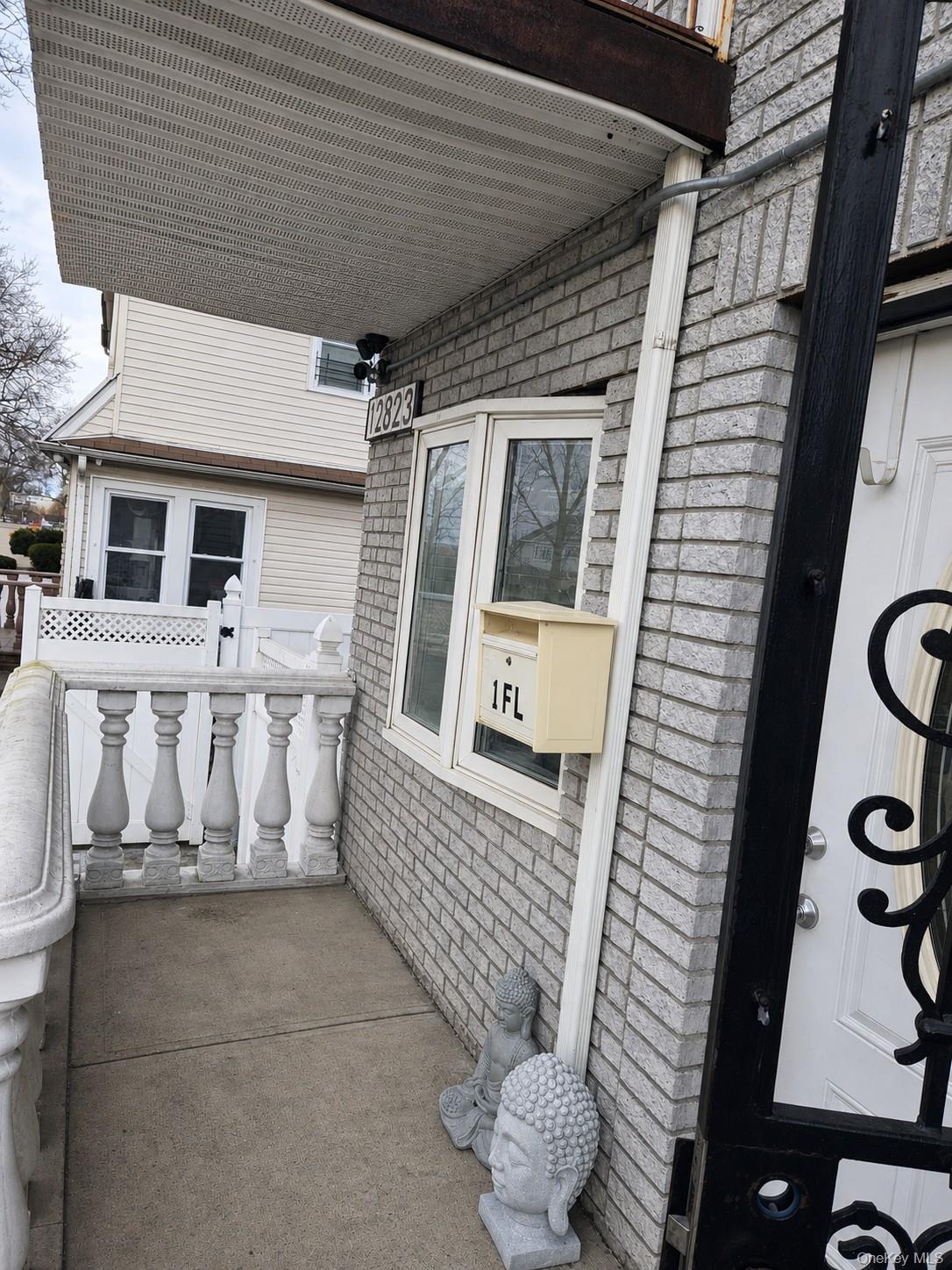 12823 Van Wyck Expressway Property Photo 4